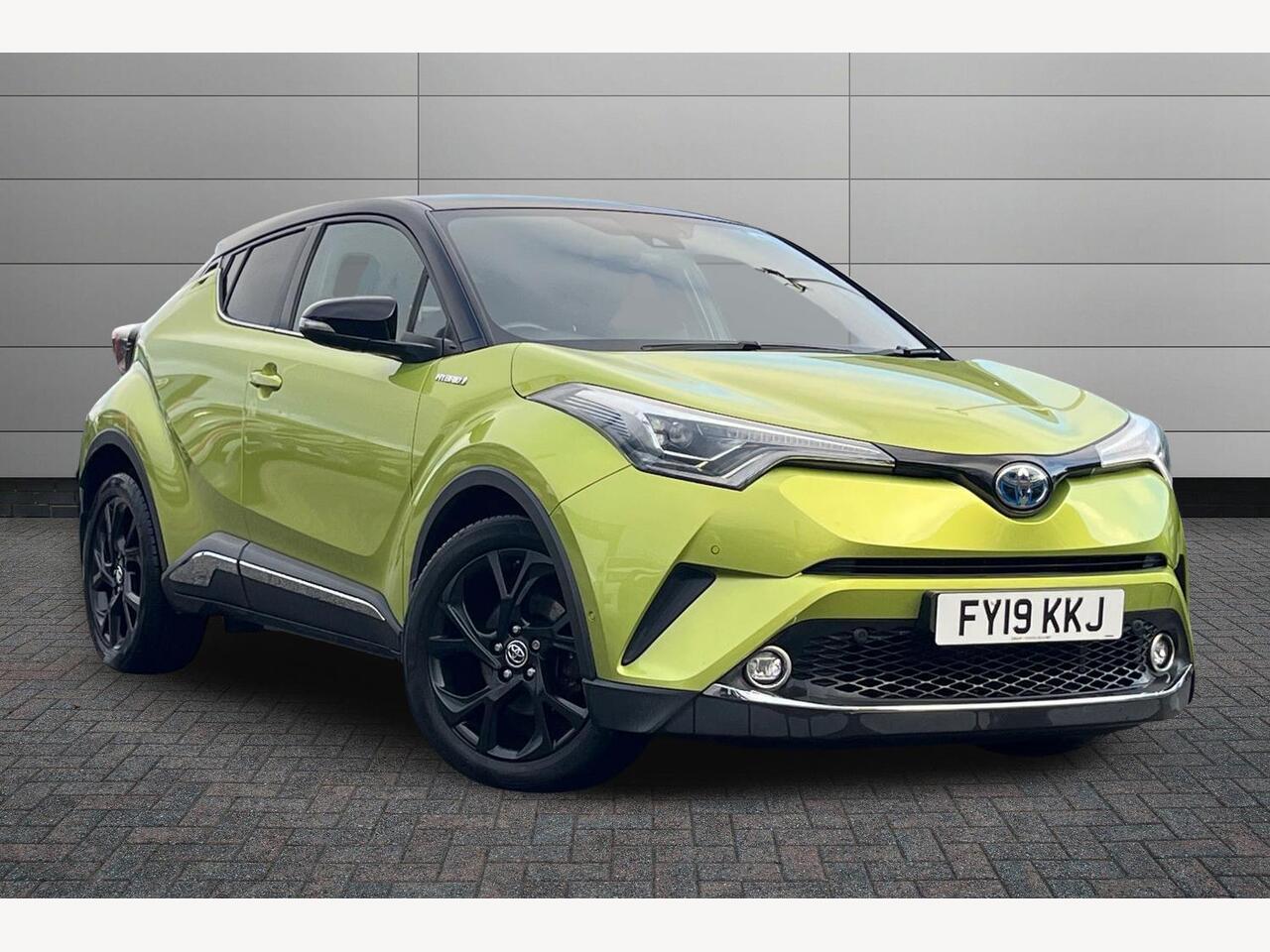 Main listing image - Toyota C-HR