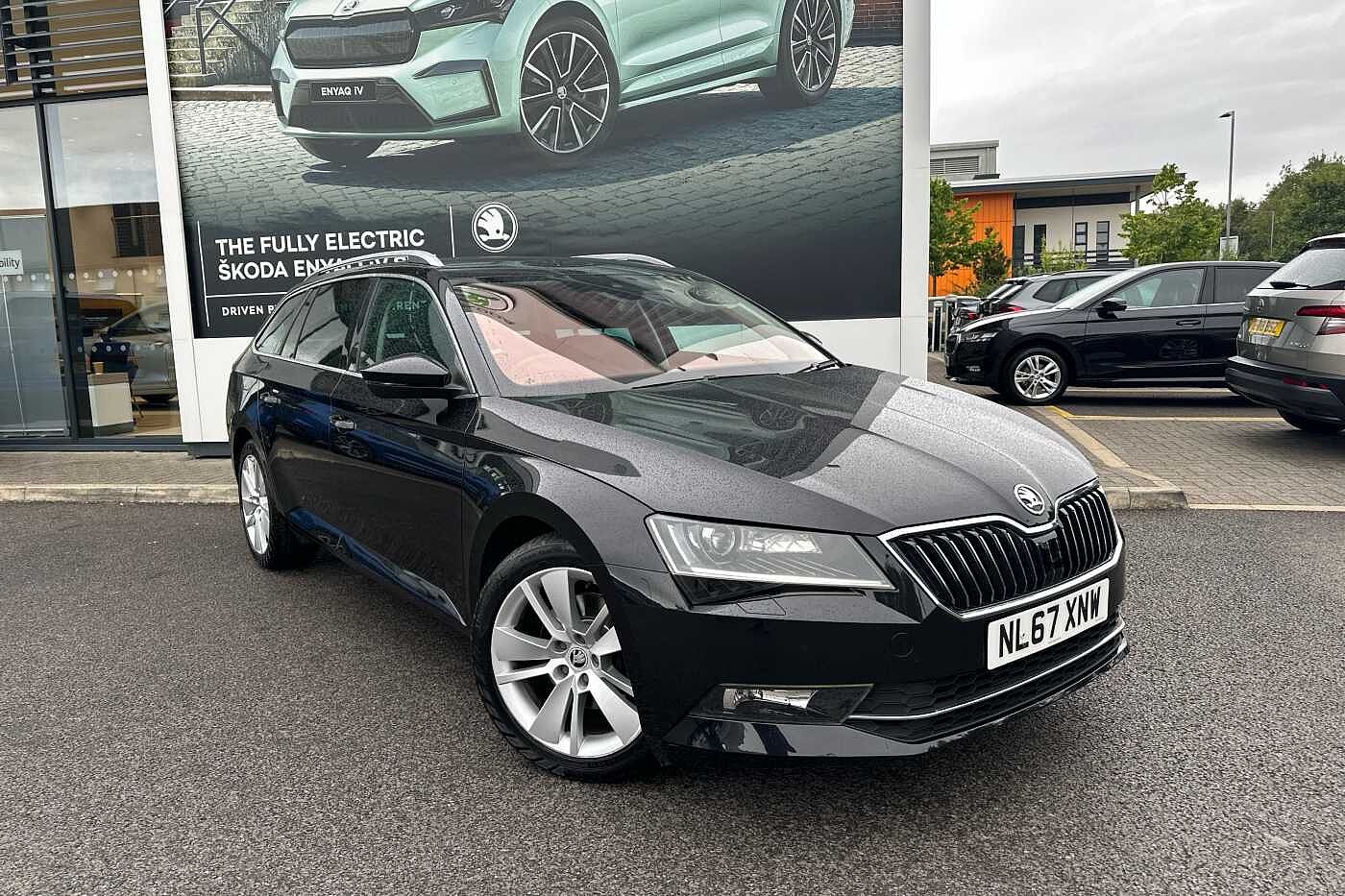 Main listing image - Skoda Superb Estate