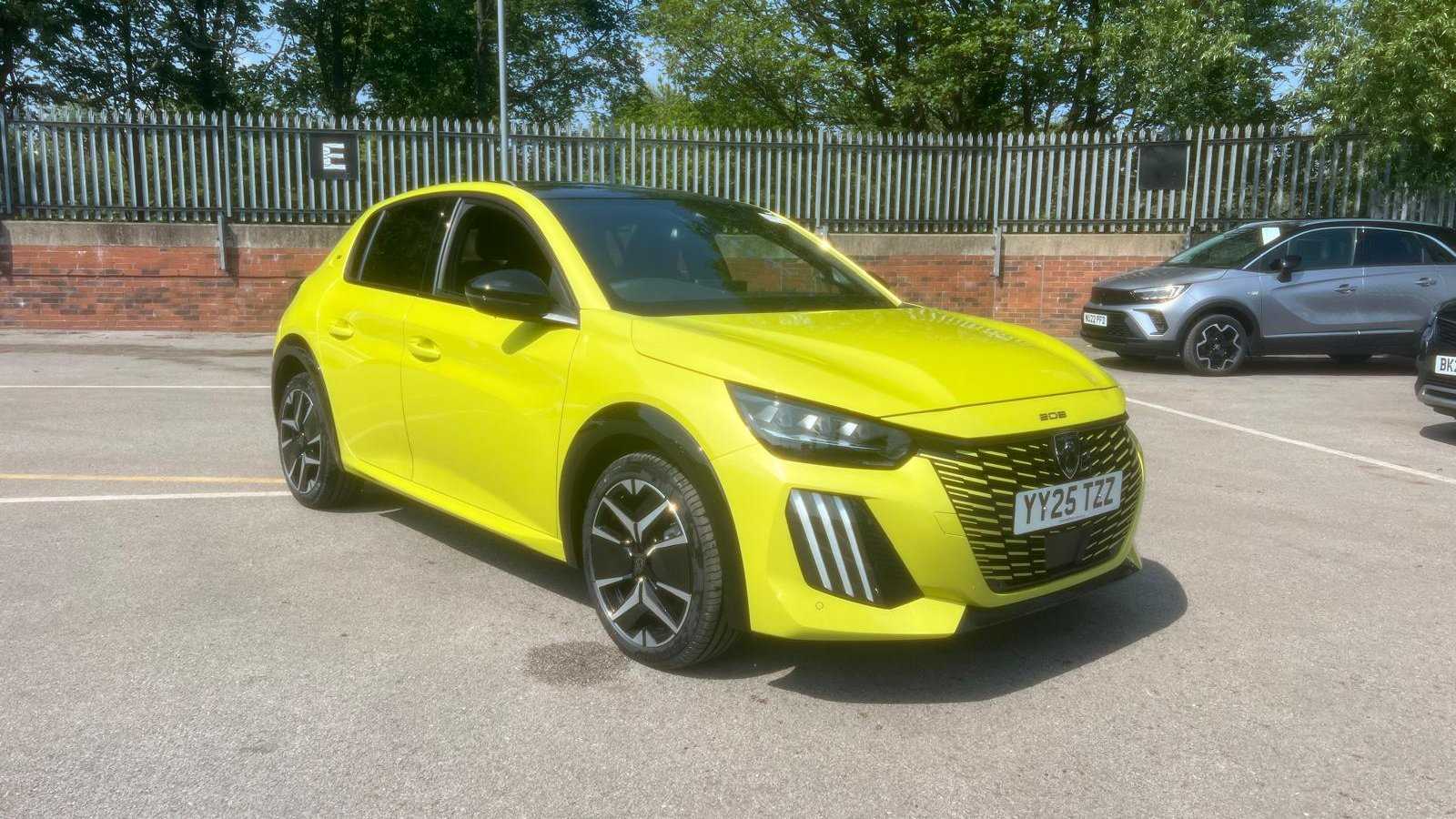 Main listing image - Peugeot 208
