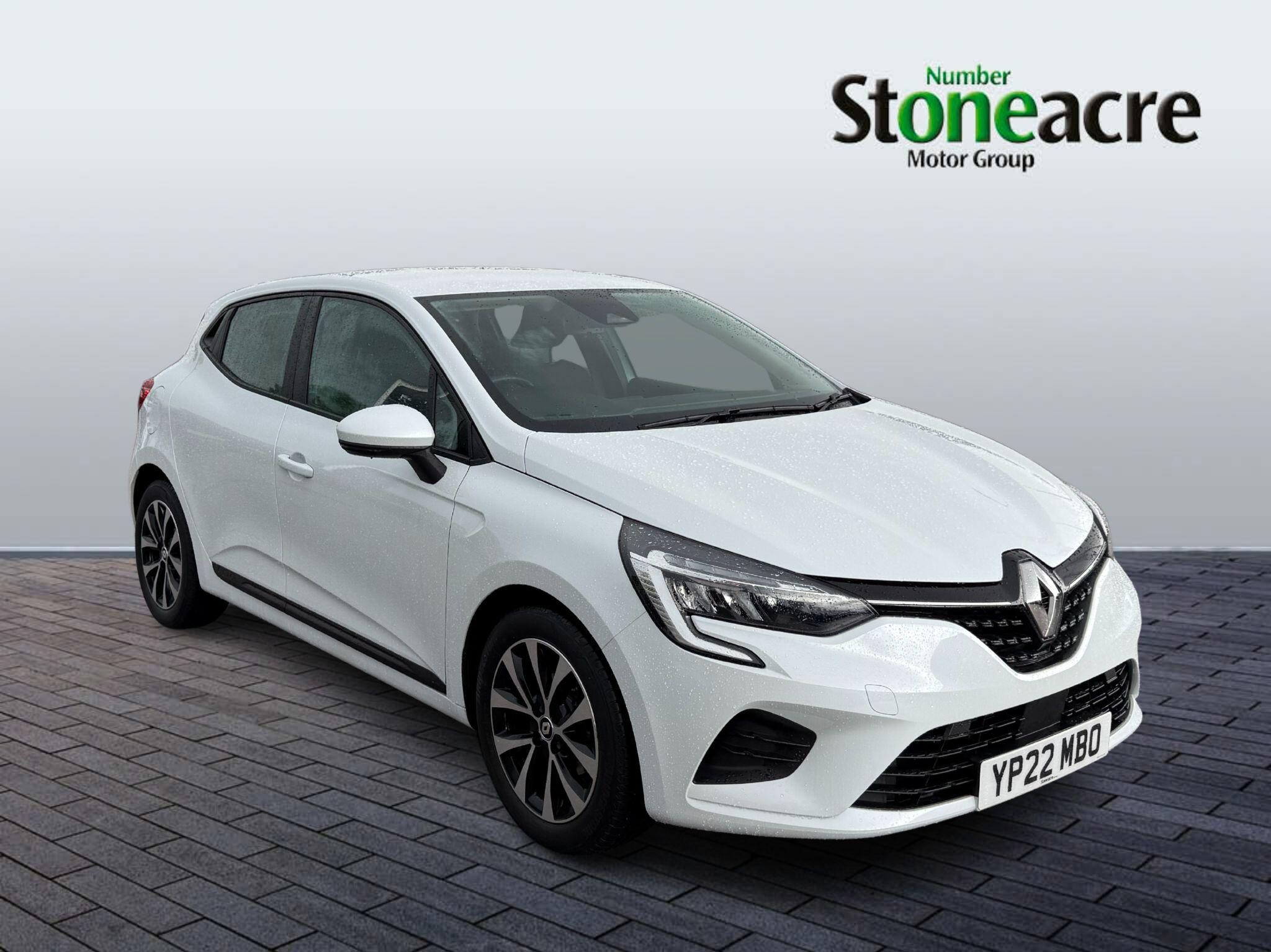 Main listing image - Renault Clio