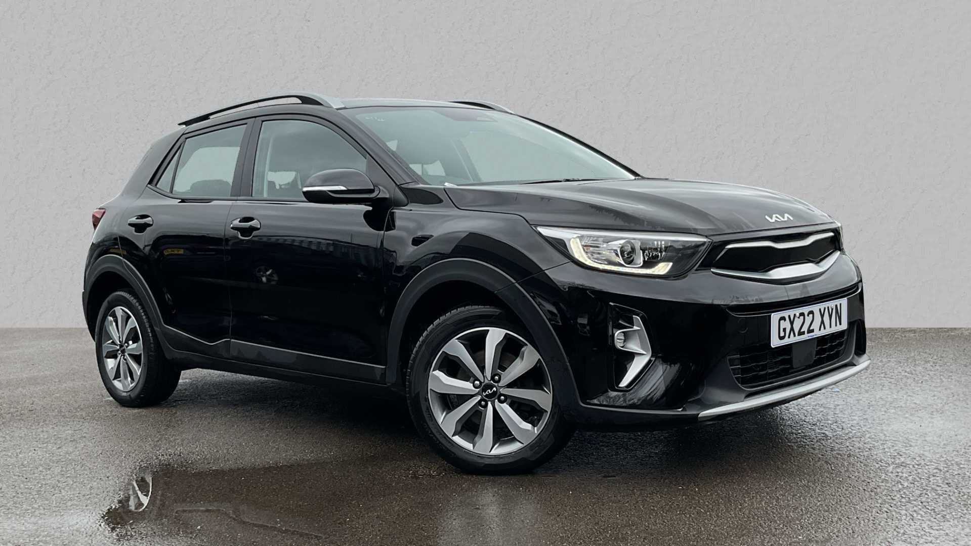 Main listing image - Kia Stonic