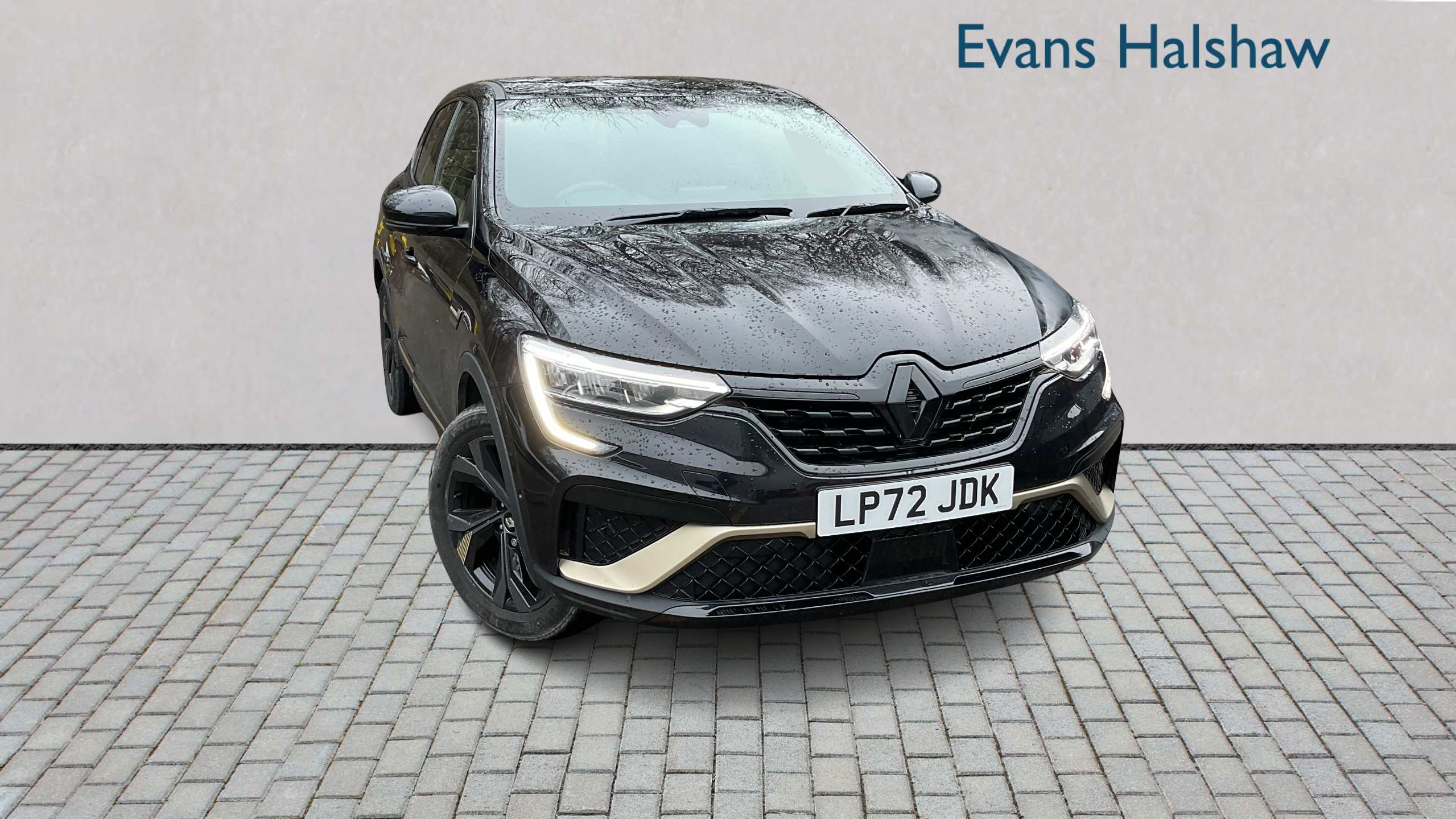 Main listing image - Renault Arkana