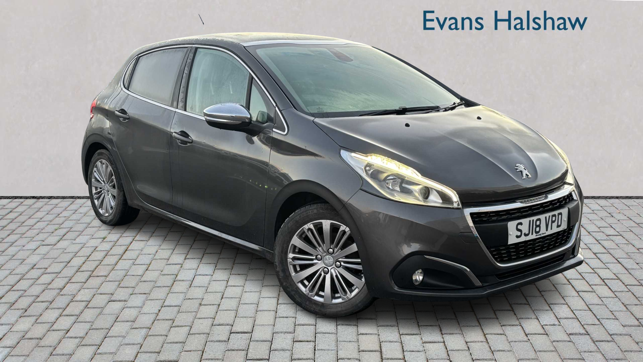 Main listing image - Peugeot 208