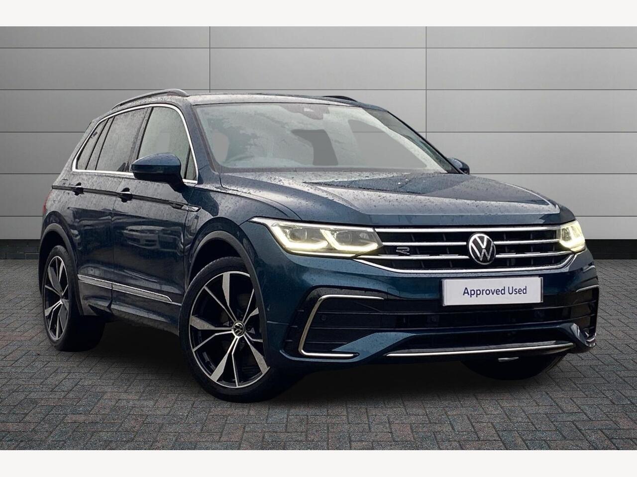 Main listing image - Volkswagen Tiguan