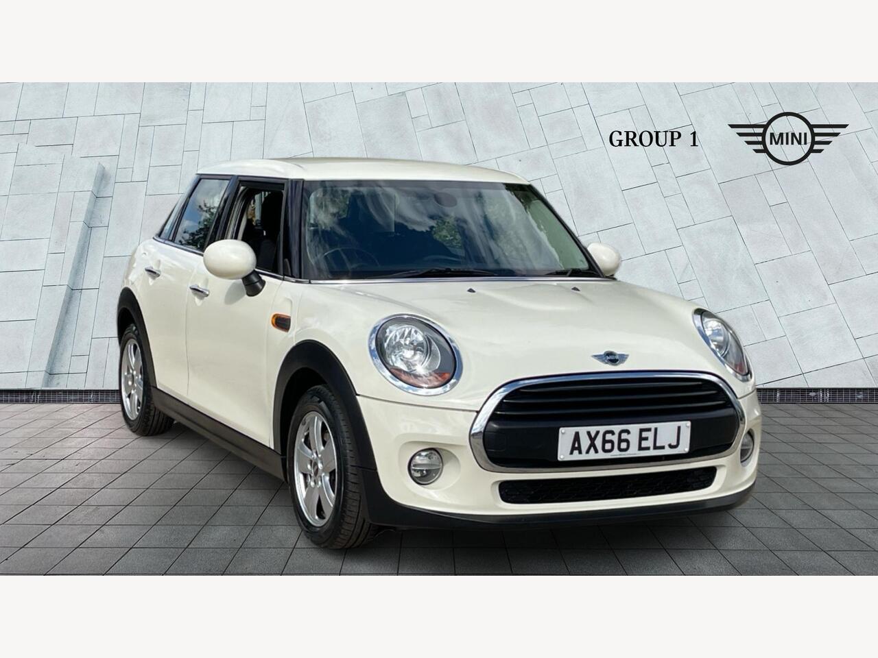 Main listing image - MINI Hatchback