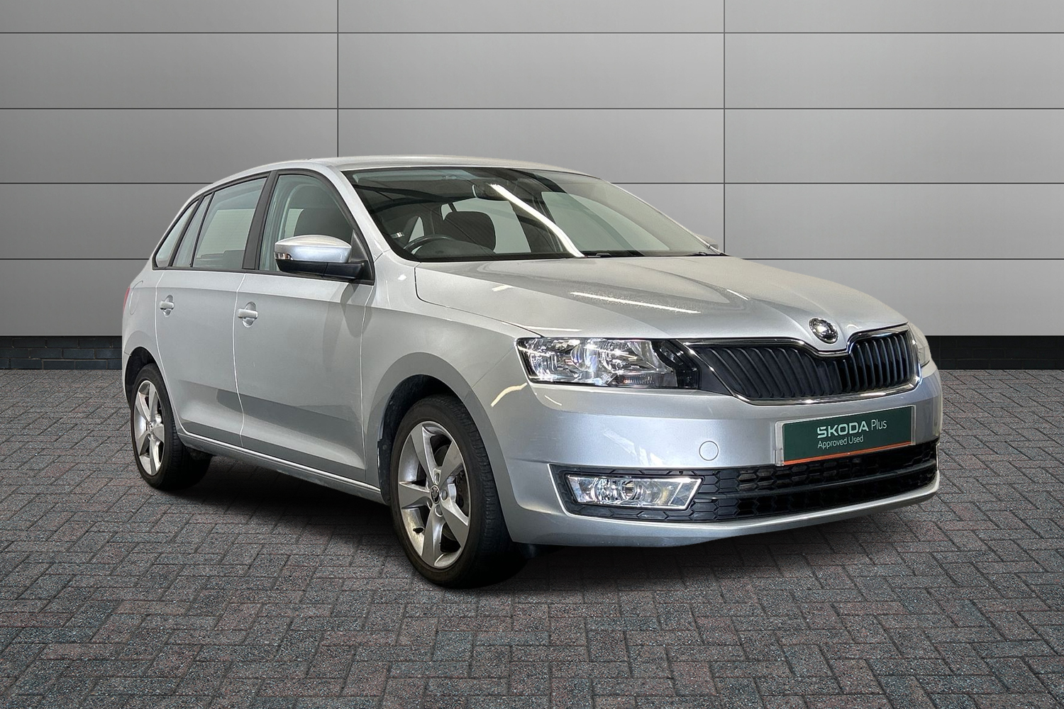 Main listing image - Skoda Rapid Spaceback