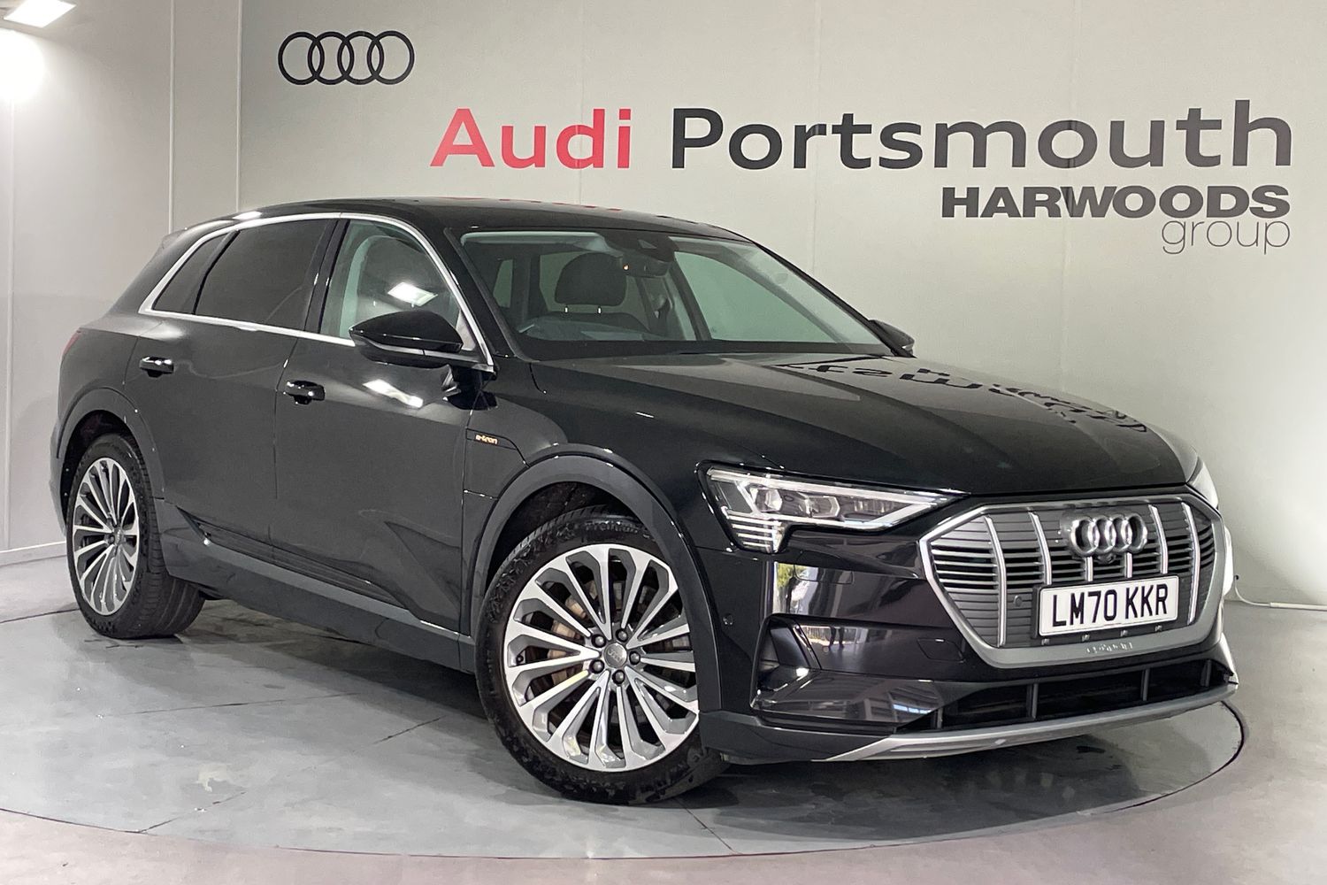 Main listing image - Audi e-tron