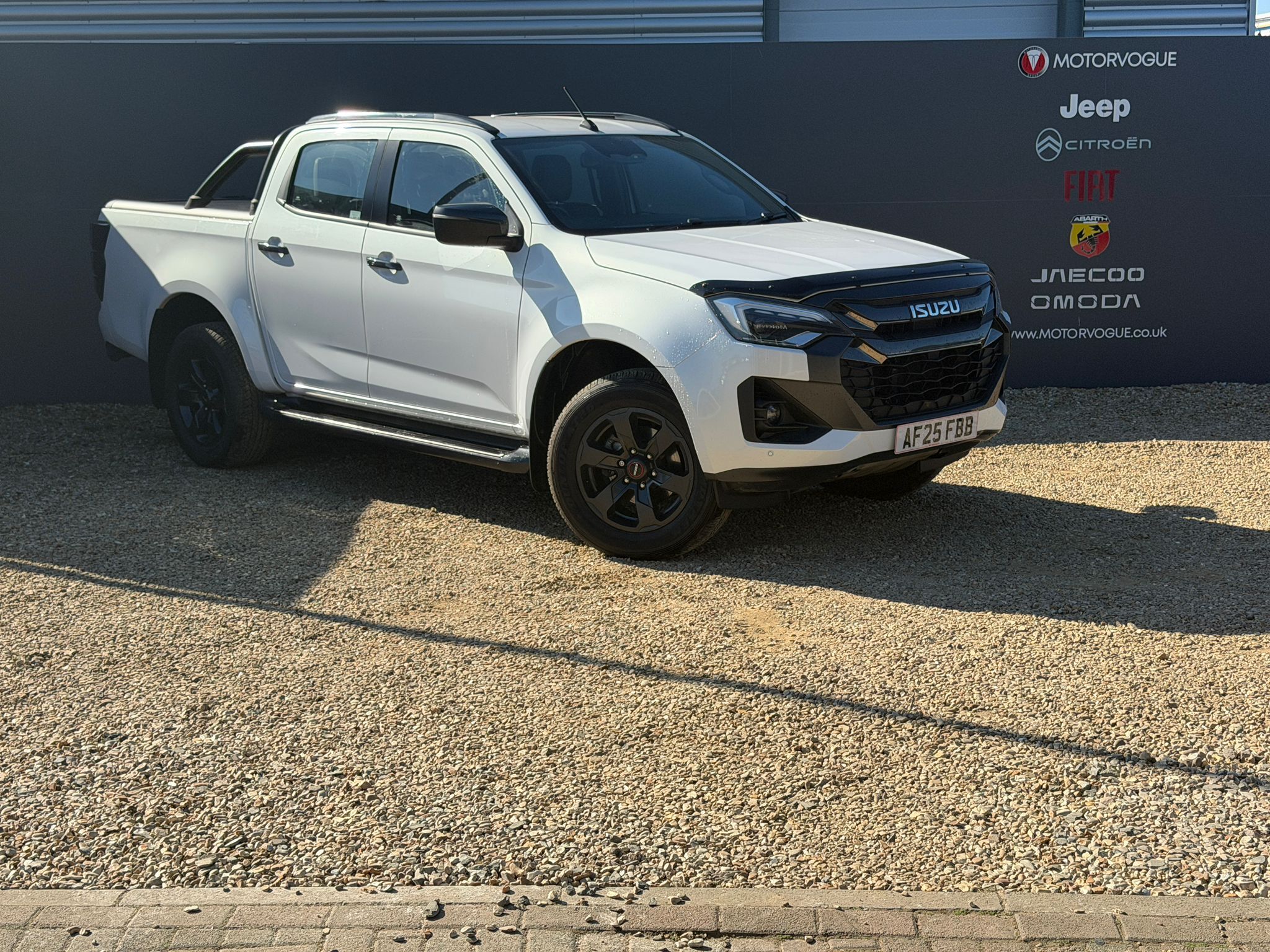 Main listing image - Isuzu D-Max
