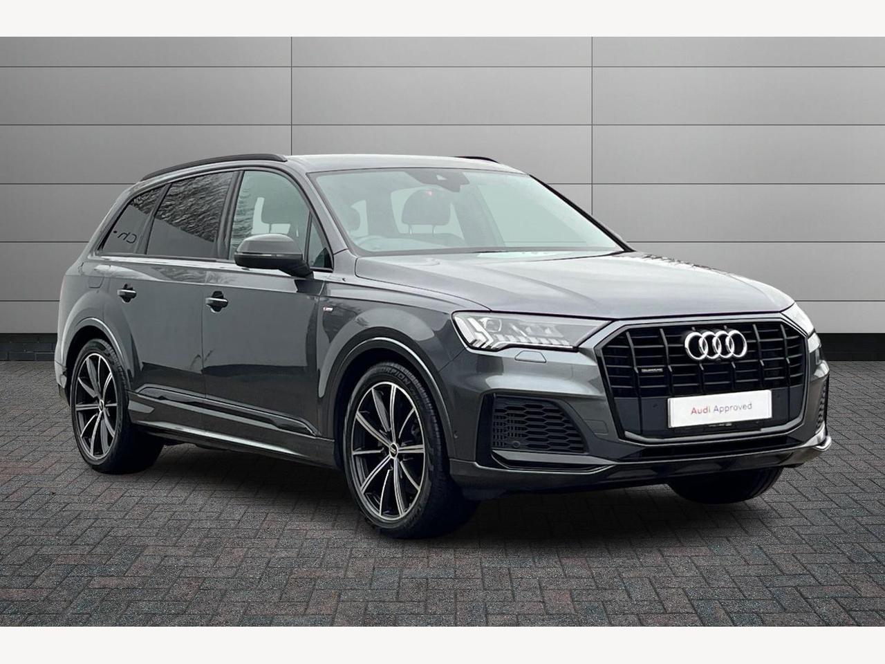 Main listing image - Audi Q7