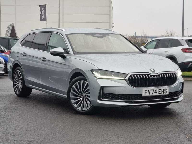 Main listing image - Skoda Superb Estate