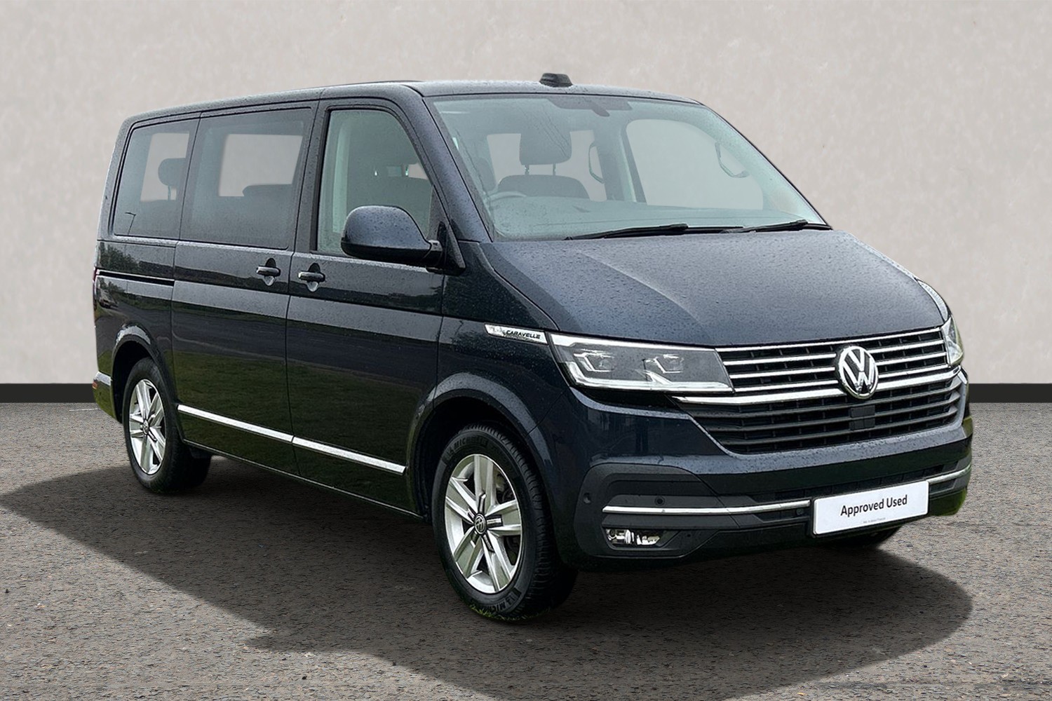 Main listing image - Volkswagen Caravelle