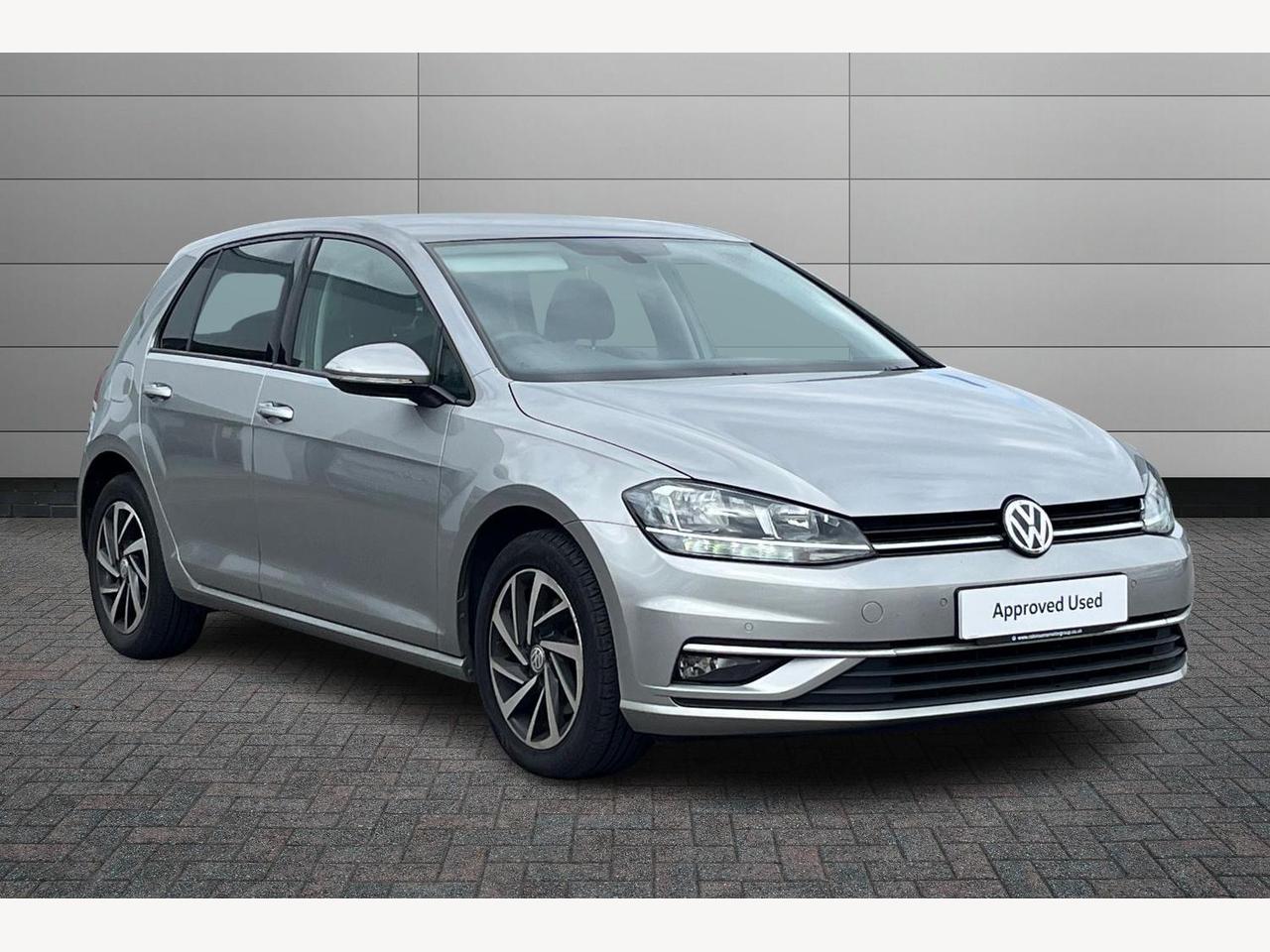 Main listing image - Volkswagen Golf