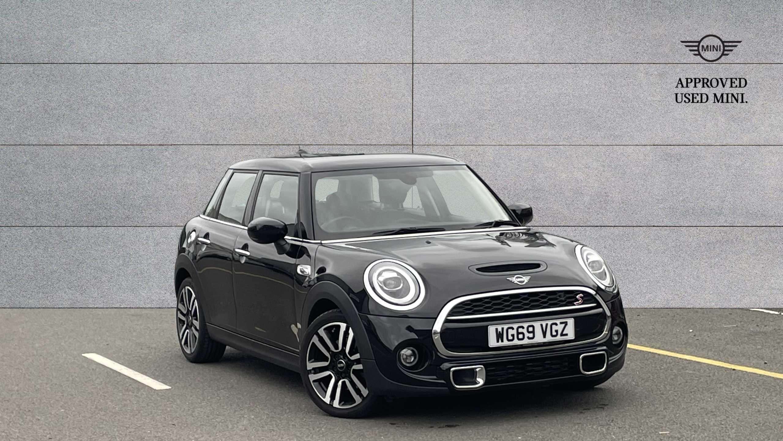 Main listing image - MINI Hatchback 5dr