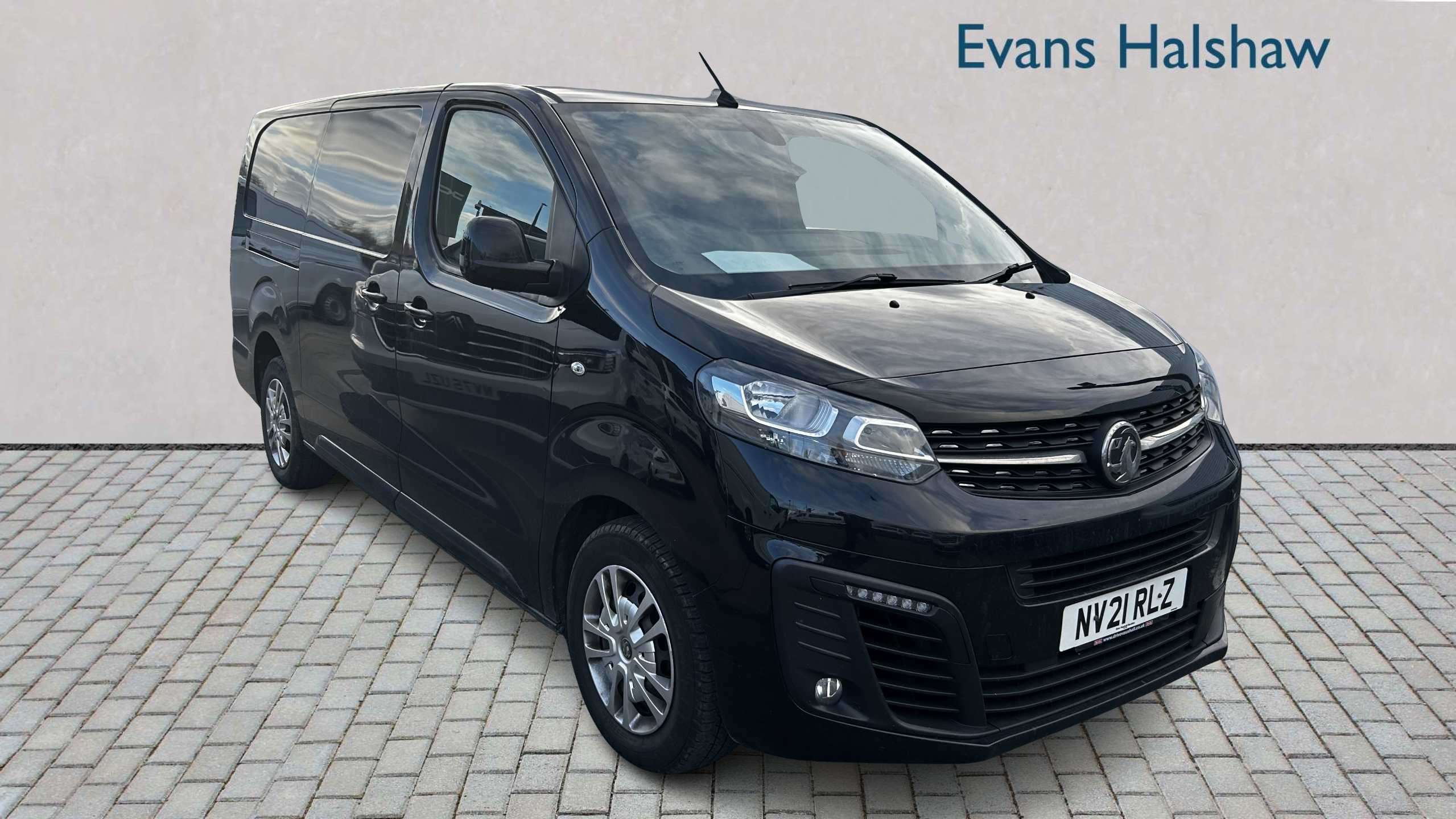 Main listing image - Vauxhall Vivaro