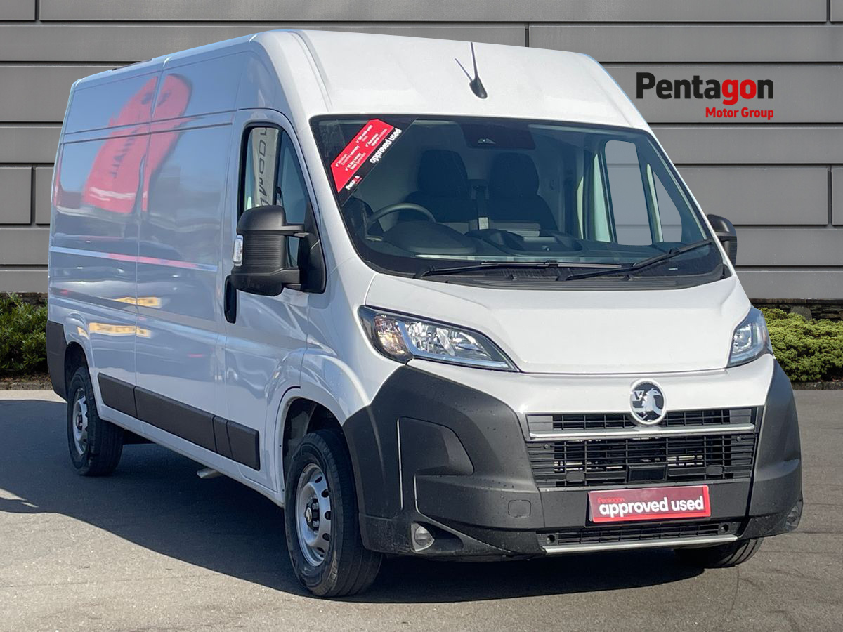 Main listing image - Vauxhall Movano