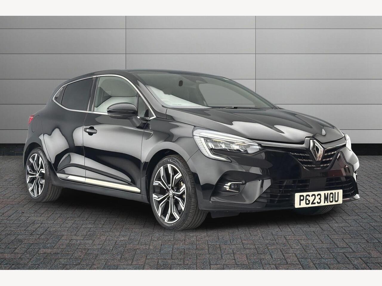 Main listing image - Renault Clio