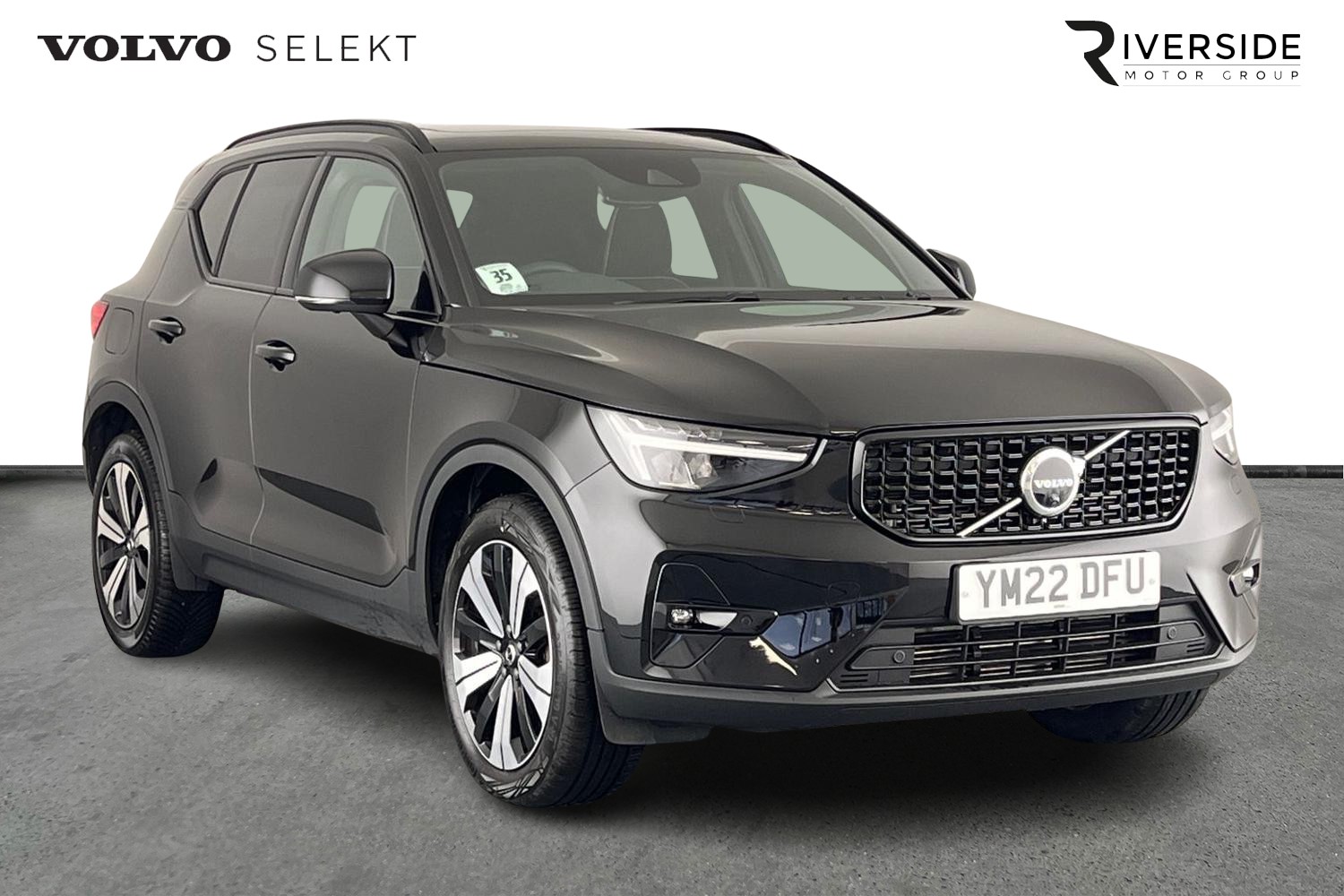 Main listing image - Volvo XC40 Recharge