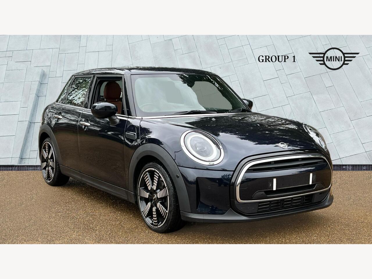Main listing image - MINI Hatchback 5dr