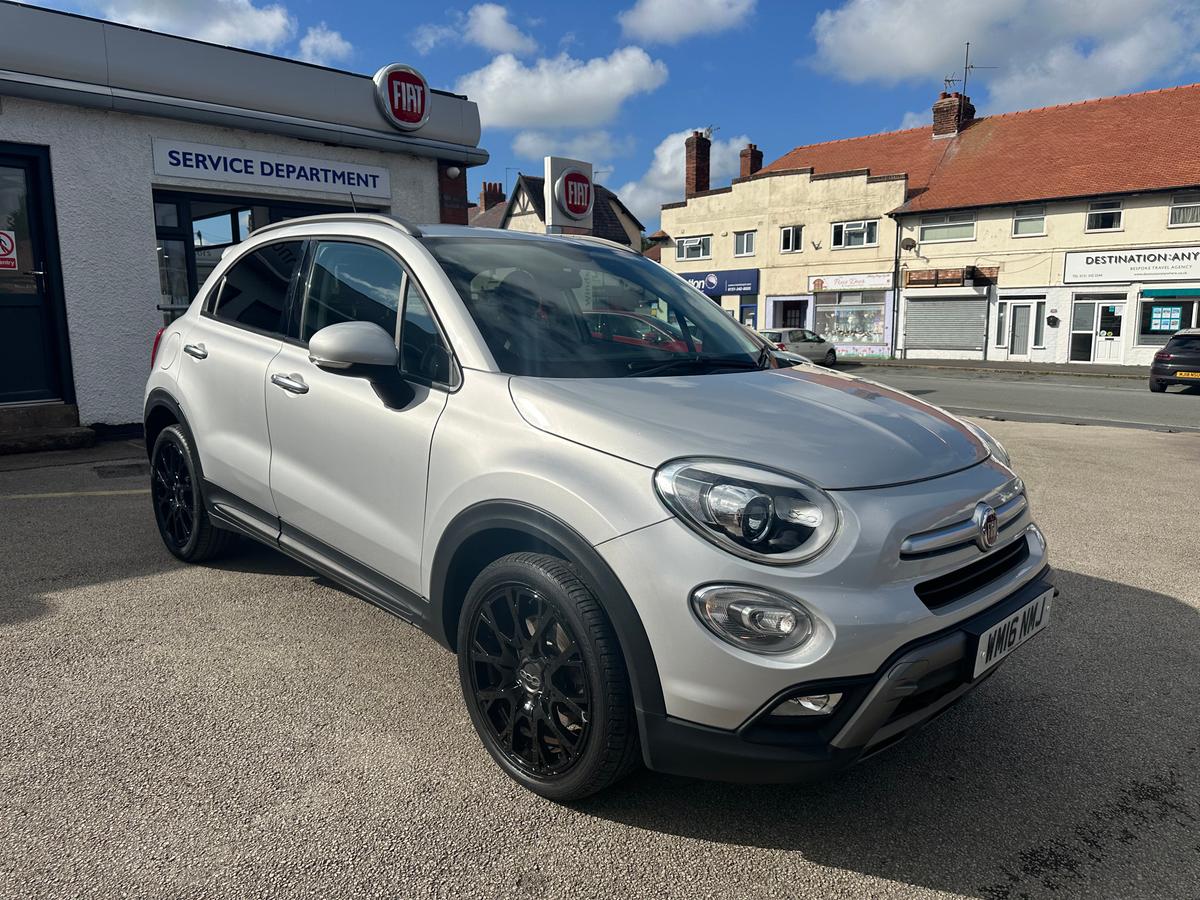 Main listing image - Fiat 500X