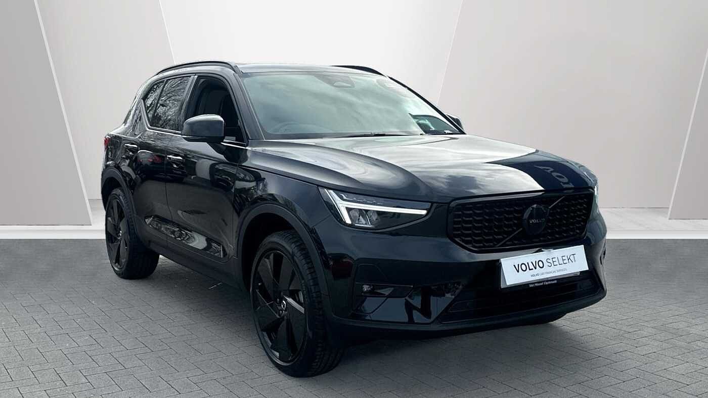 Main listing image - Volvo XC40