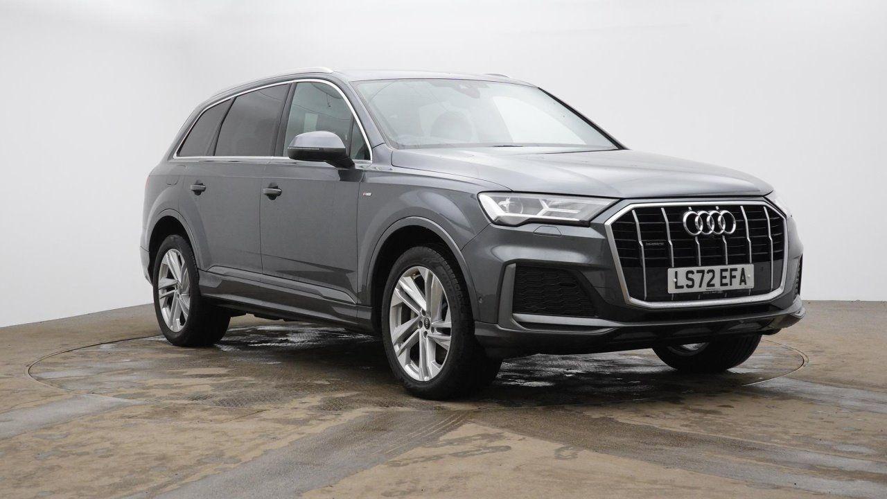 Main listing image - Audi Q7