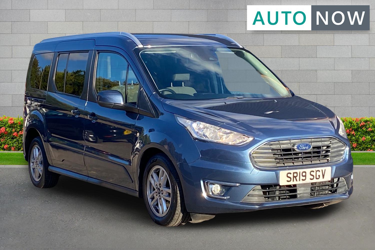 Main listing image - Ford Grand Tourneo Connect