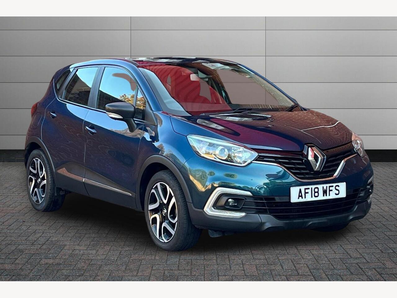 Main listing image - Renault Captur