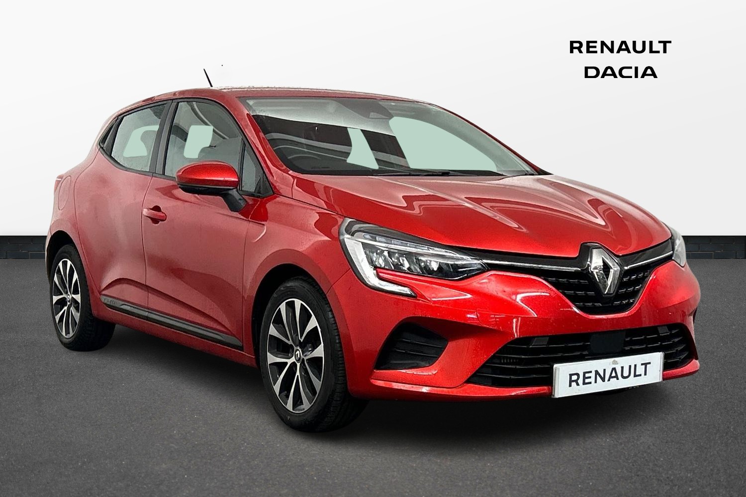 Main listing image - Renault Clio