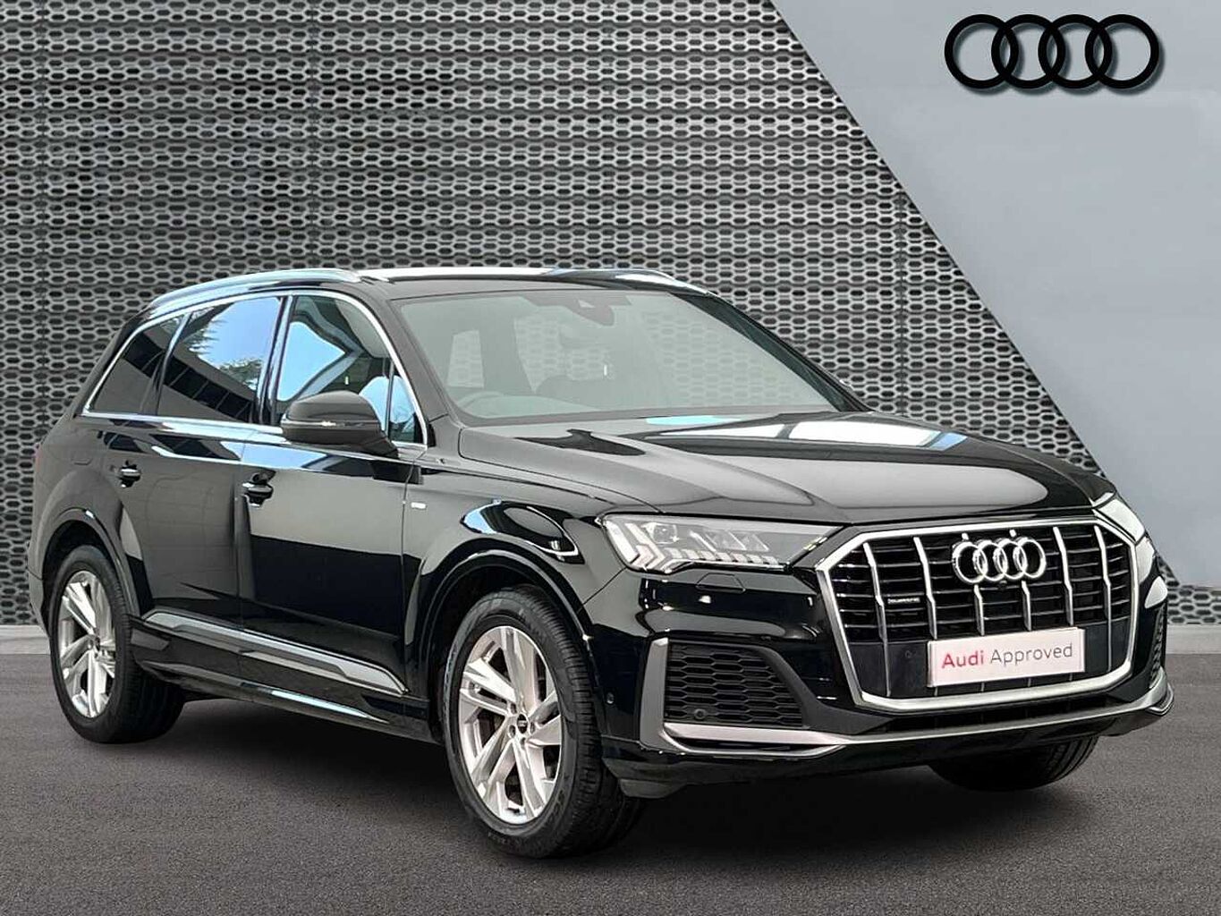 Main listing image - Audi Q7