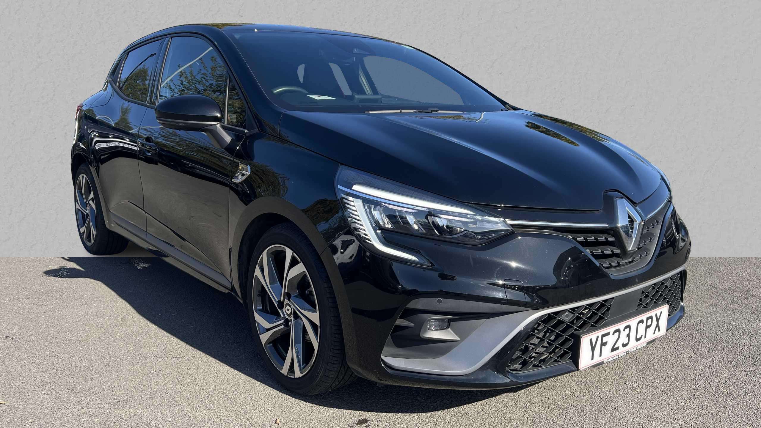 Main listing image - Renault Clio
