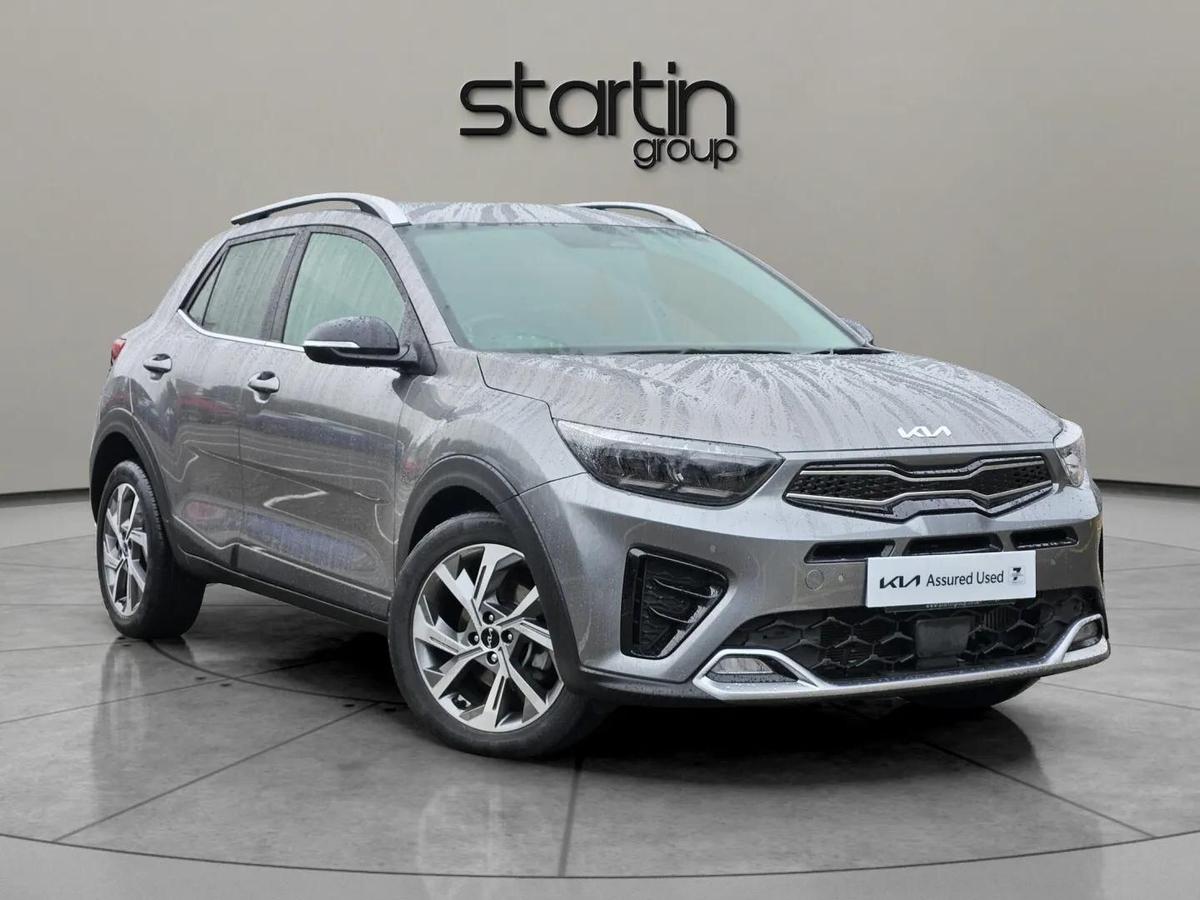 Main listing image - Kia Stonic
