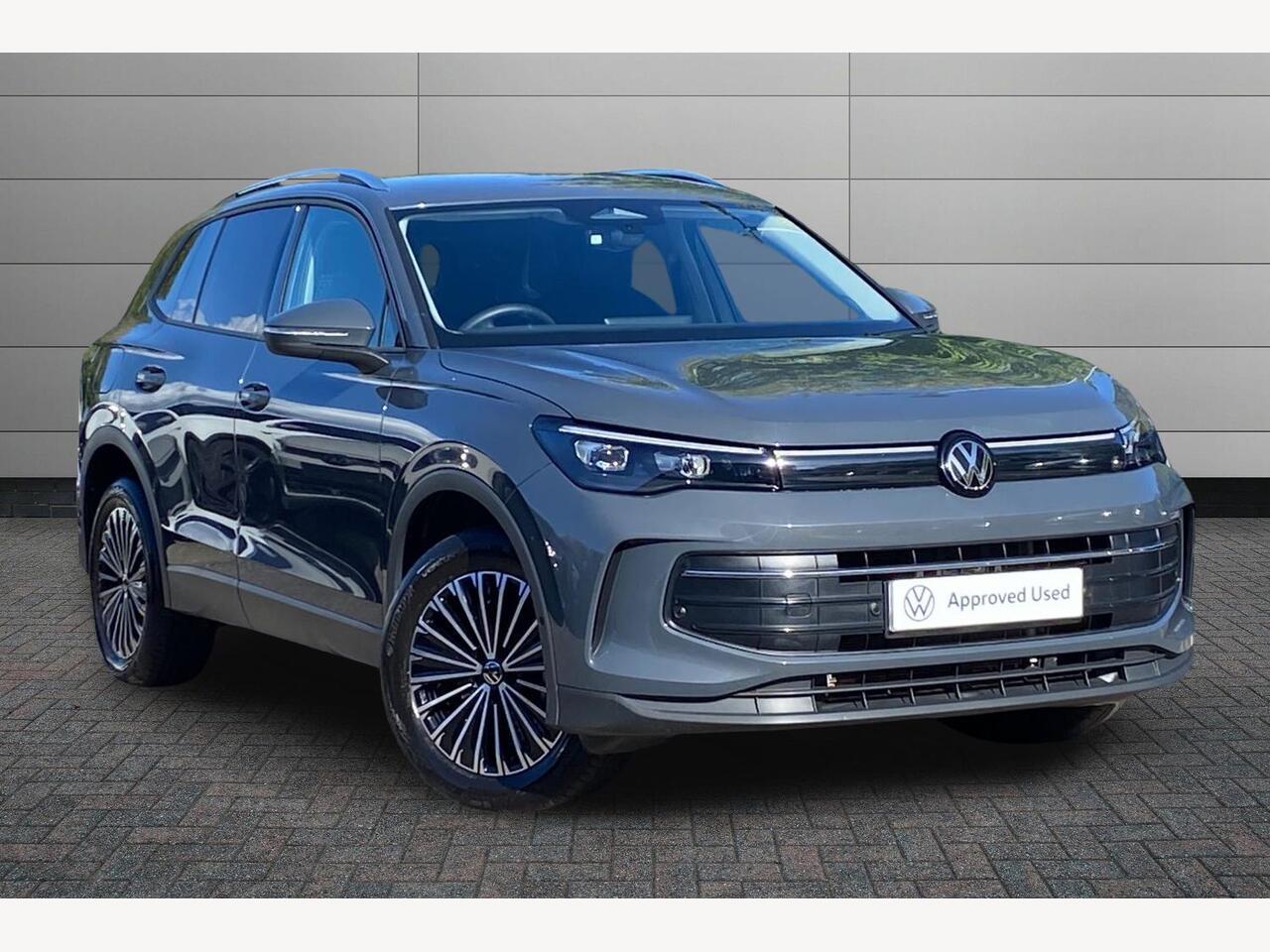 Main listing image - Volkswagen Tiguan