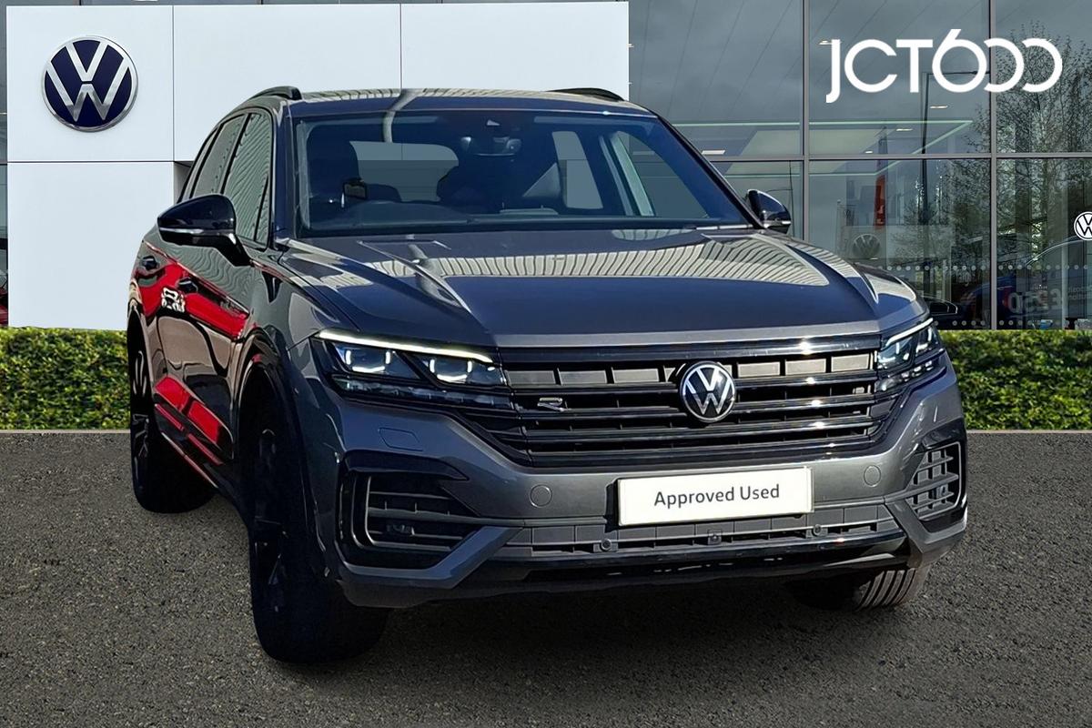 Main listing image - Volkswagen Touareg