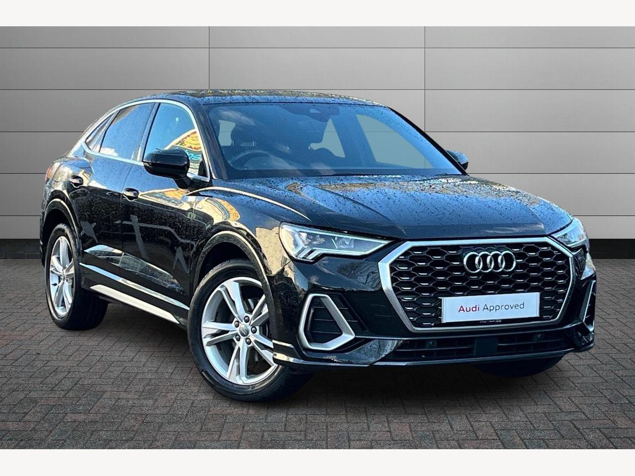 Main listing image - Audi Q3