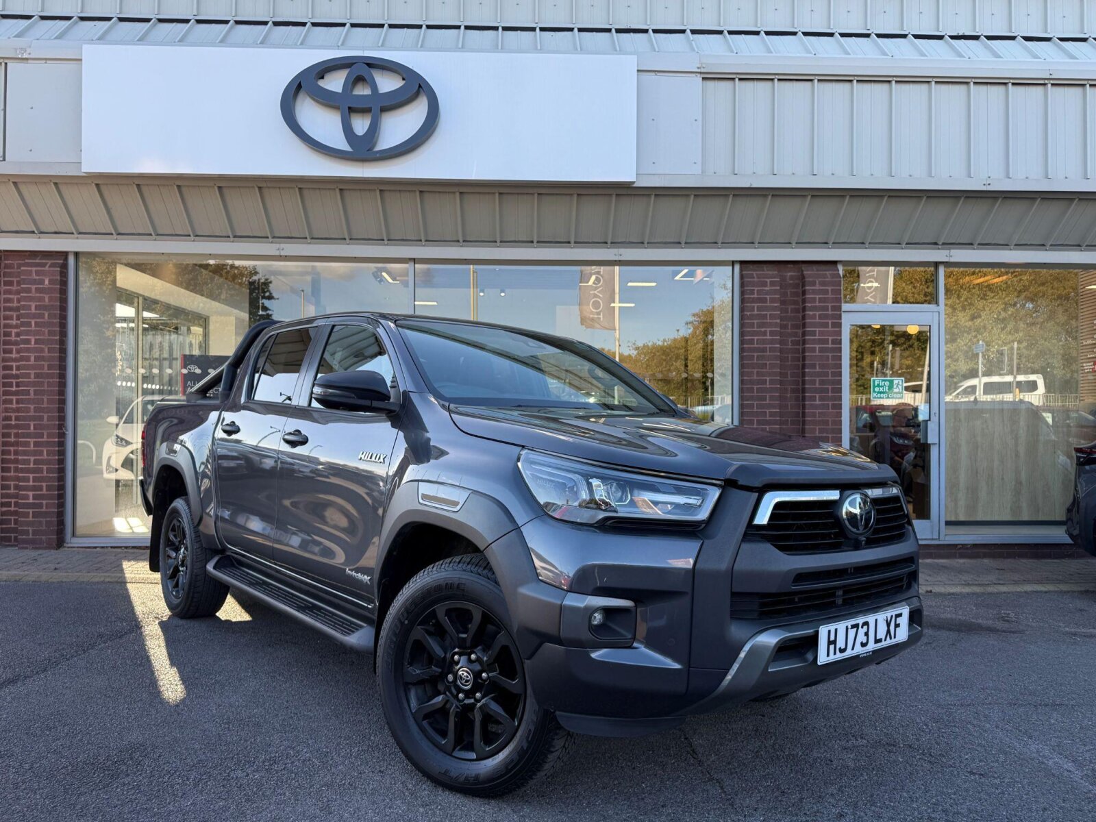 Main listing image - Toyota Hilux