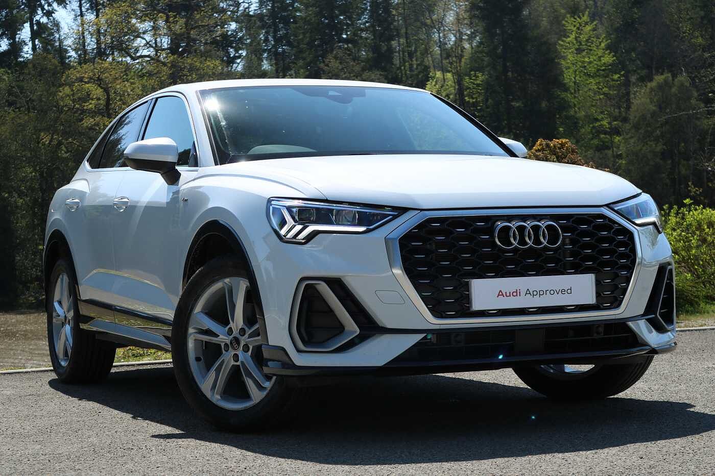 Main listing image - Audi Q3
