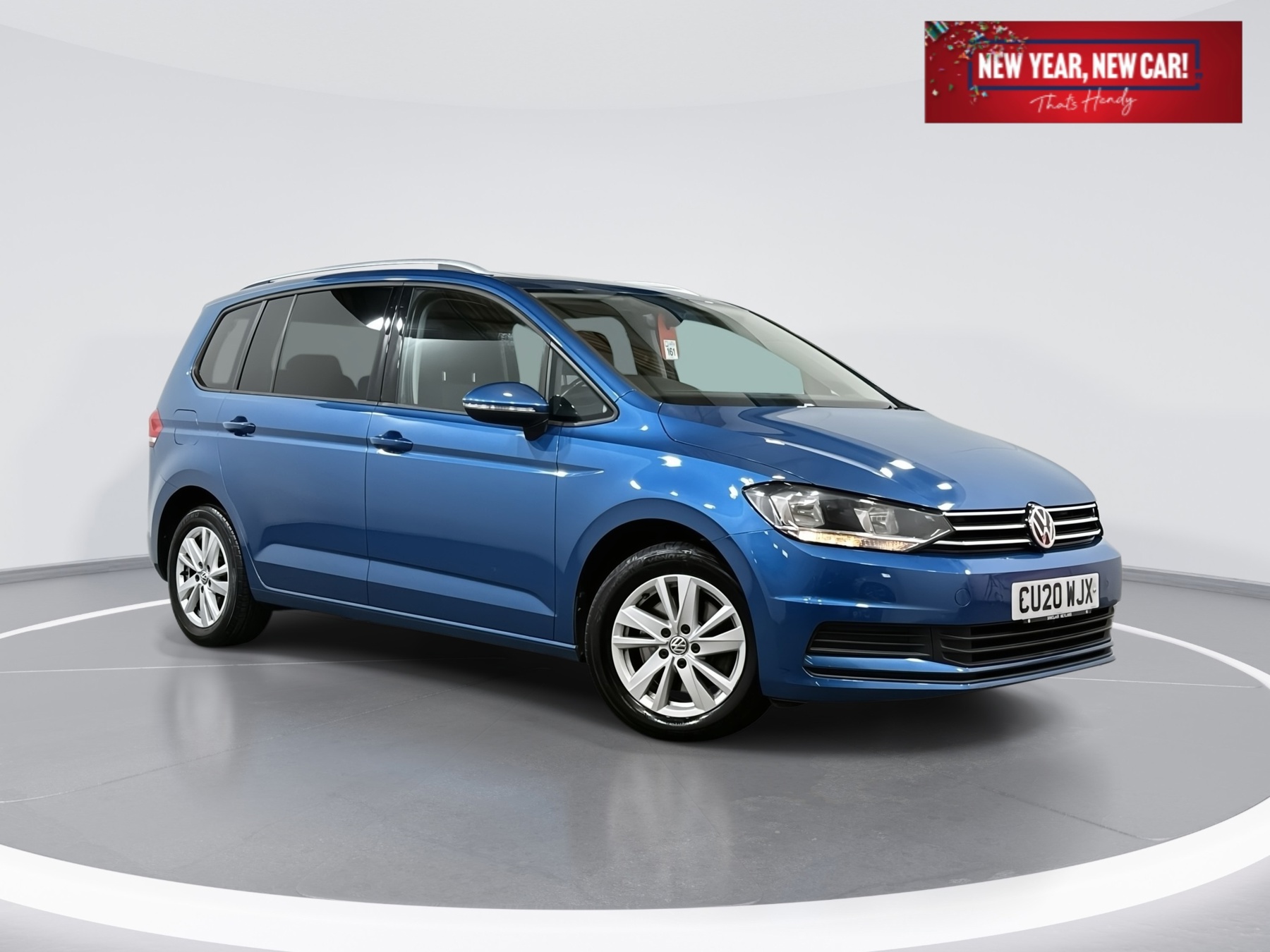 Main listing image - Volkswagen Touran