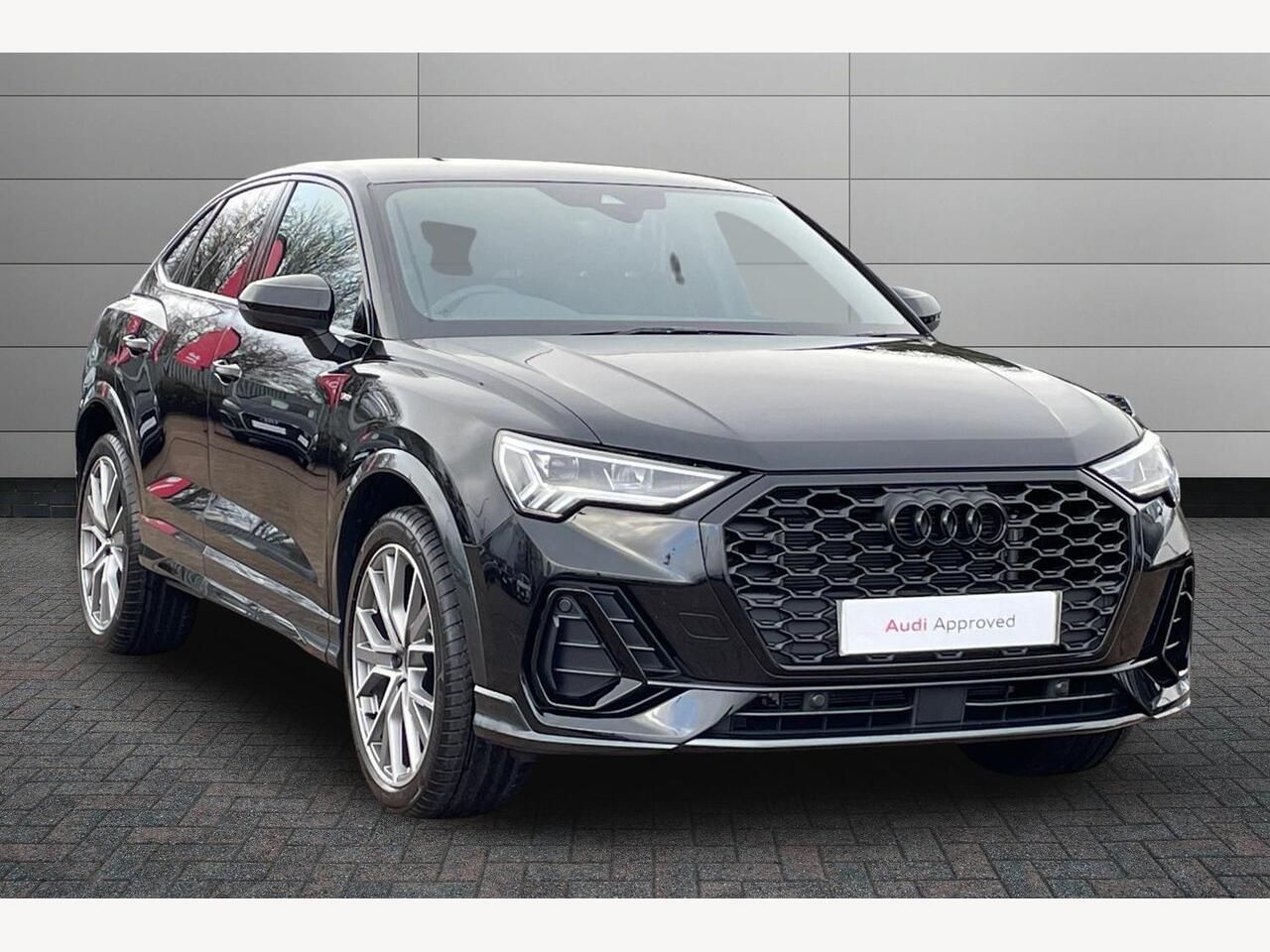 Main listing image - Audi Q3