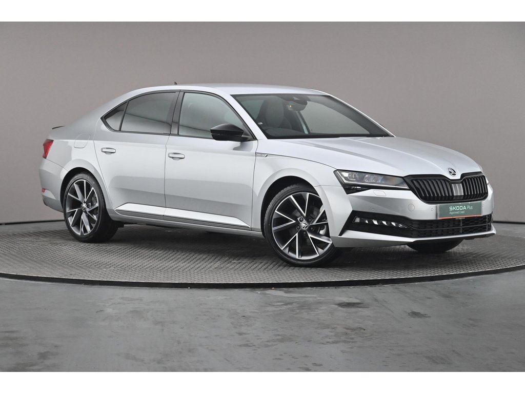 Main listing image - Skoda Superb