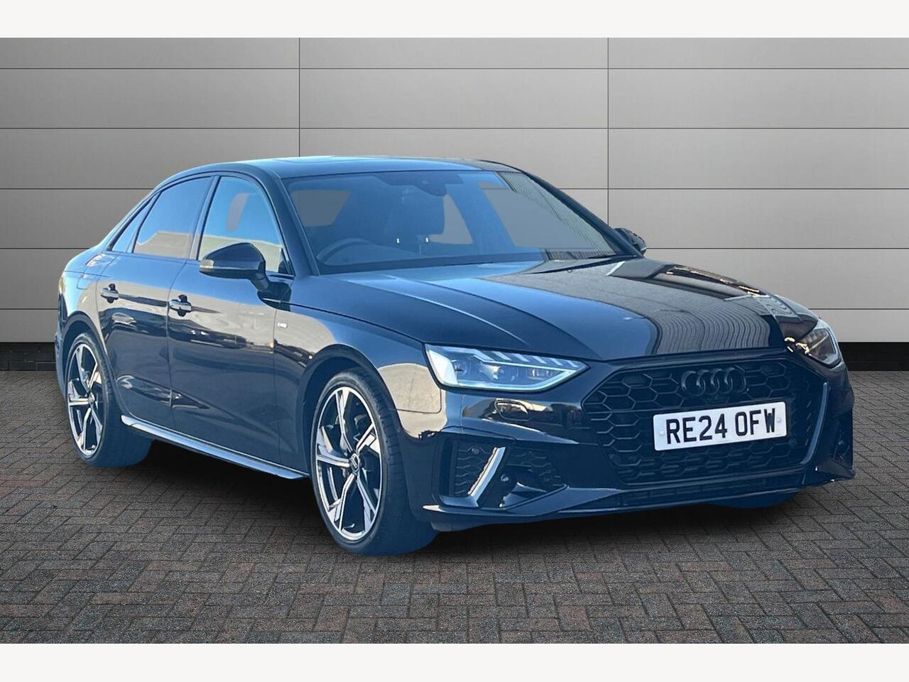Main listing image - Audi A4