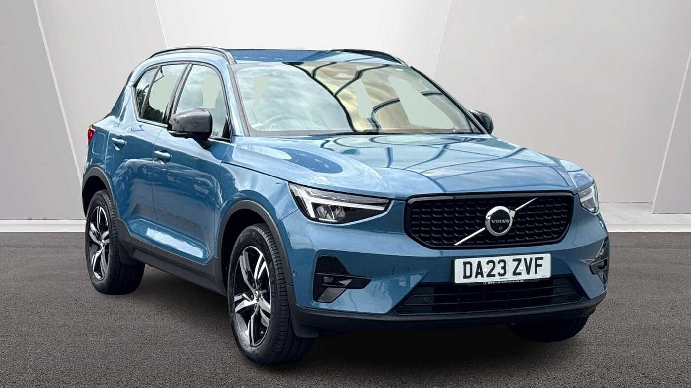 Main listing image - Volvo XC40
