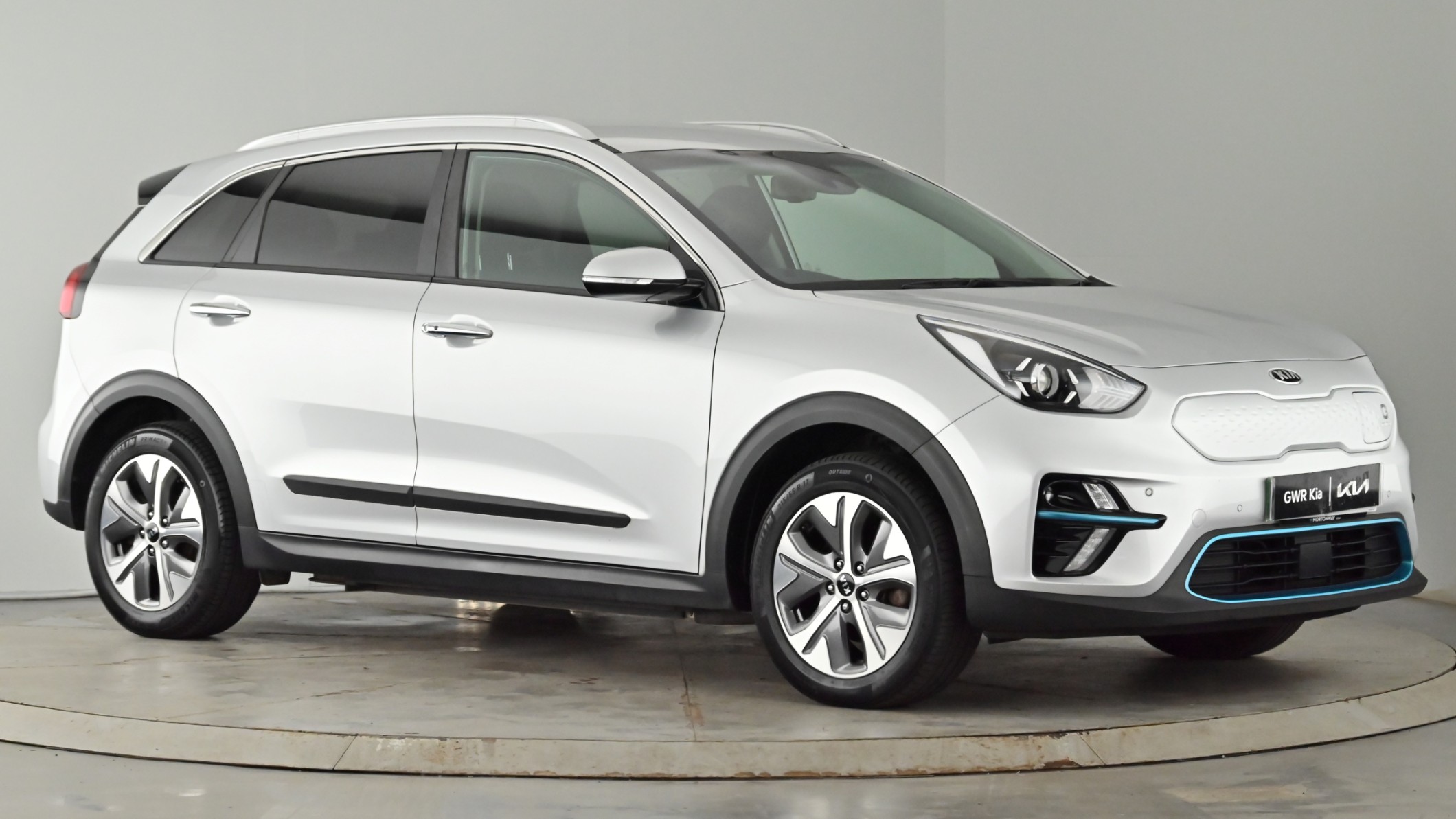 Main listing image - Kia e-Niro