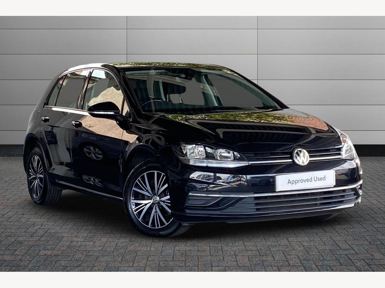 Main listing image - Volkswagen Golf