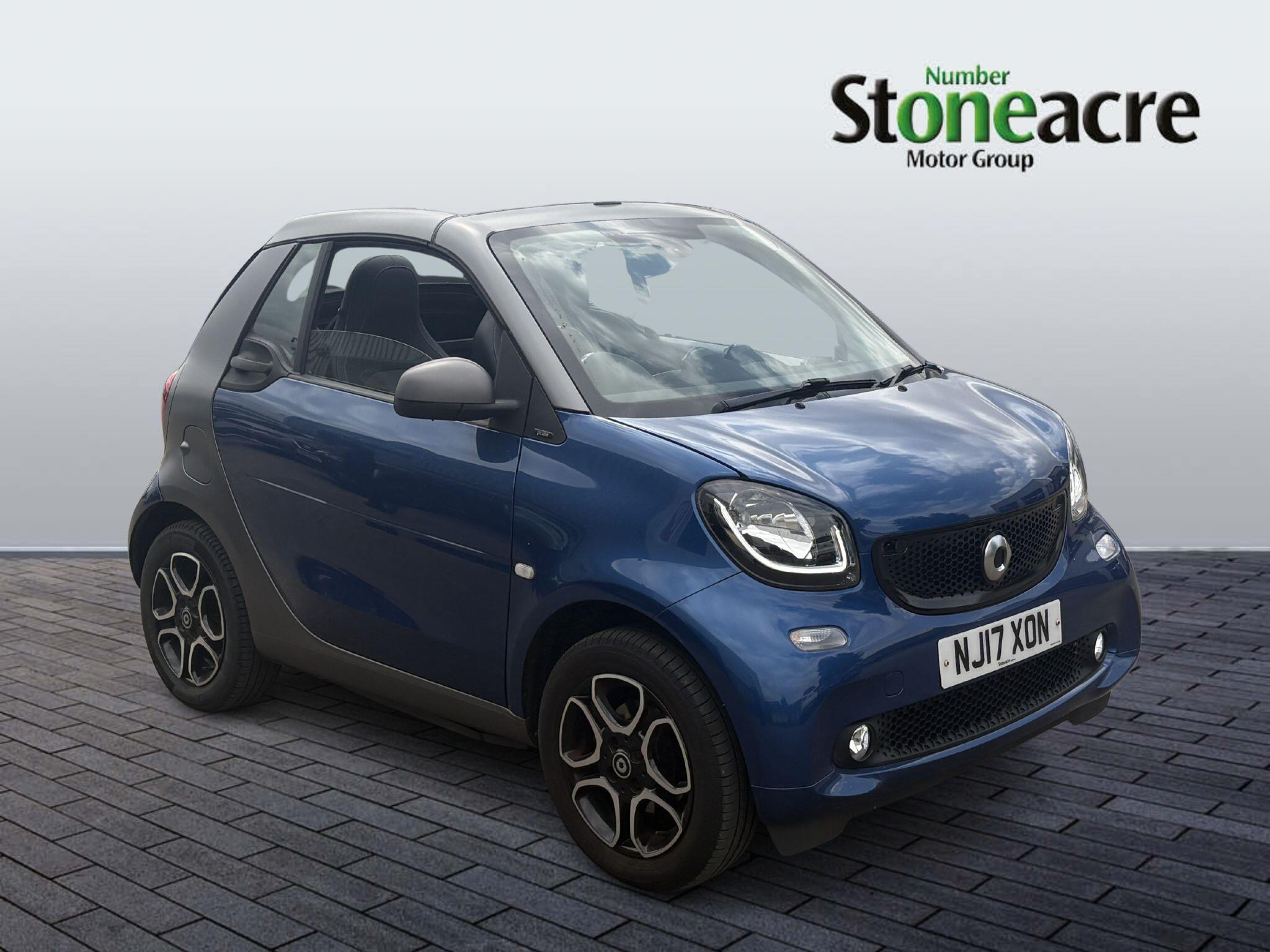 Main listing image - Smart Fortwo Cabrio