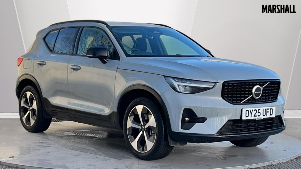 Main listing image - Volvo XC40