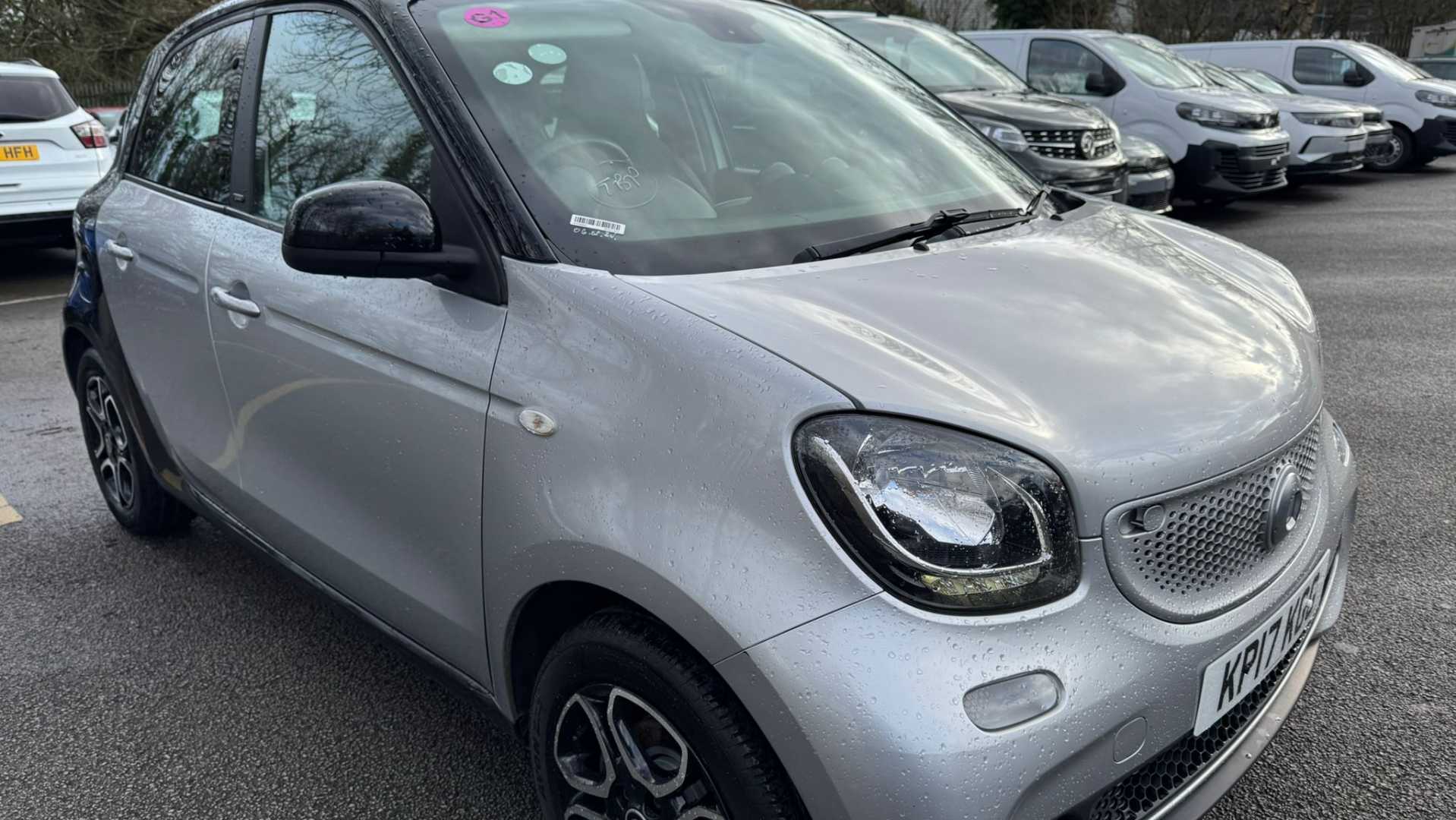 Main listing image - Smart Forfour