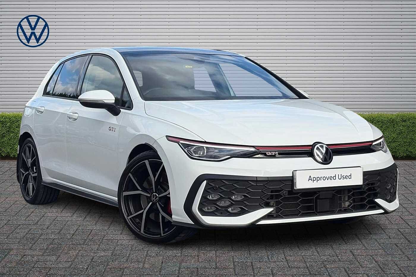 Main listing image - Volkswagen Golf