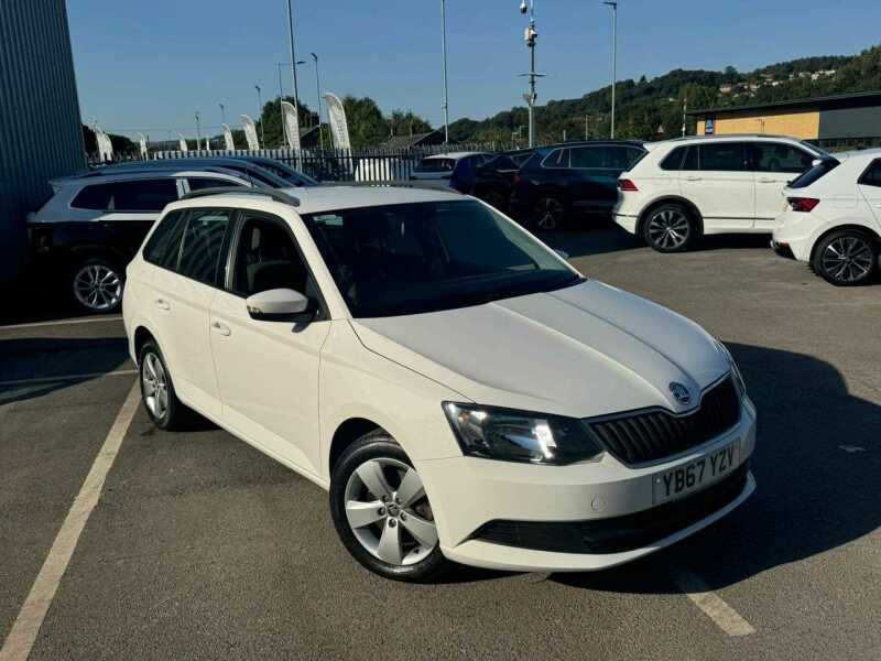 Main listing image - Skoda Fabia Estate