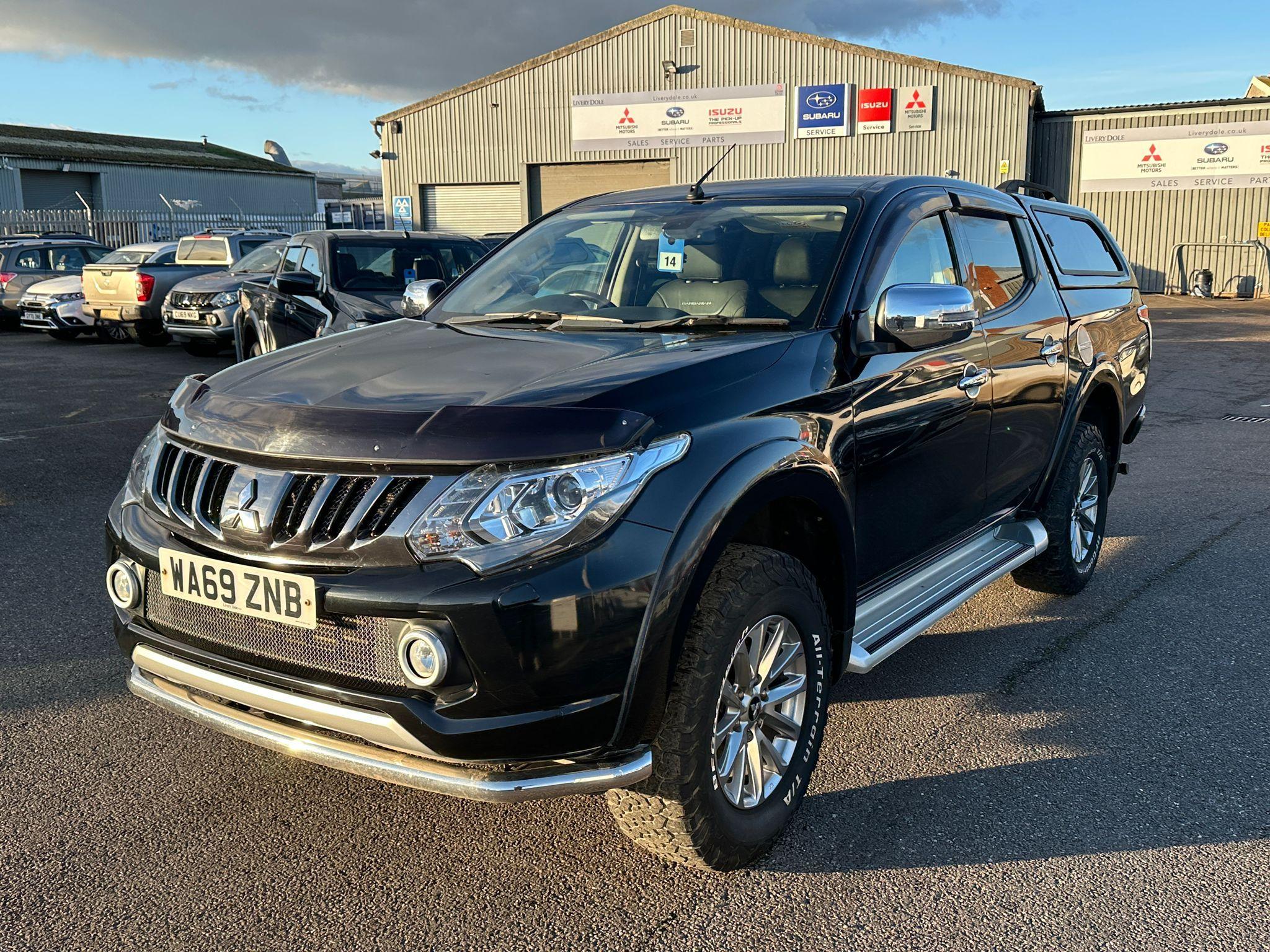 Main listing image - Mitsubishi L200