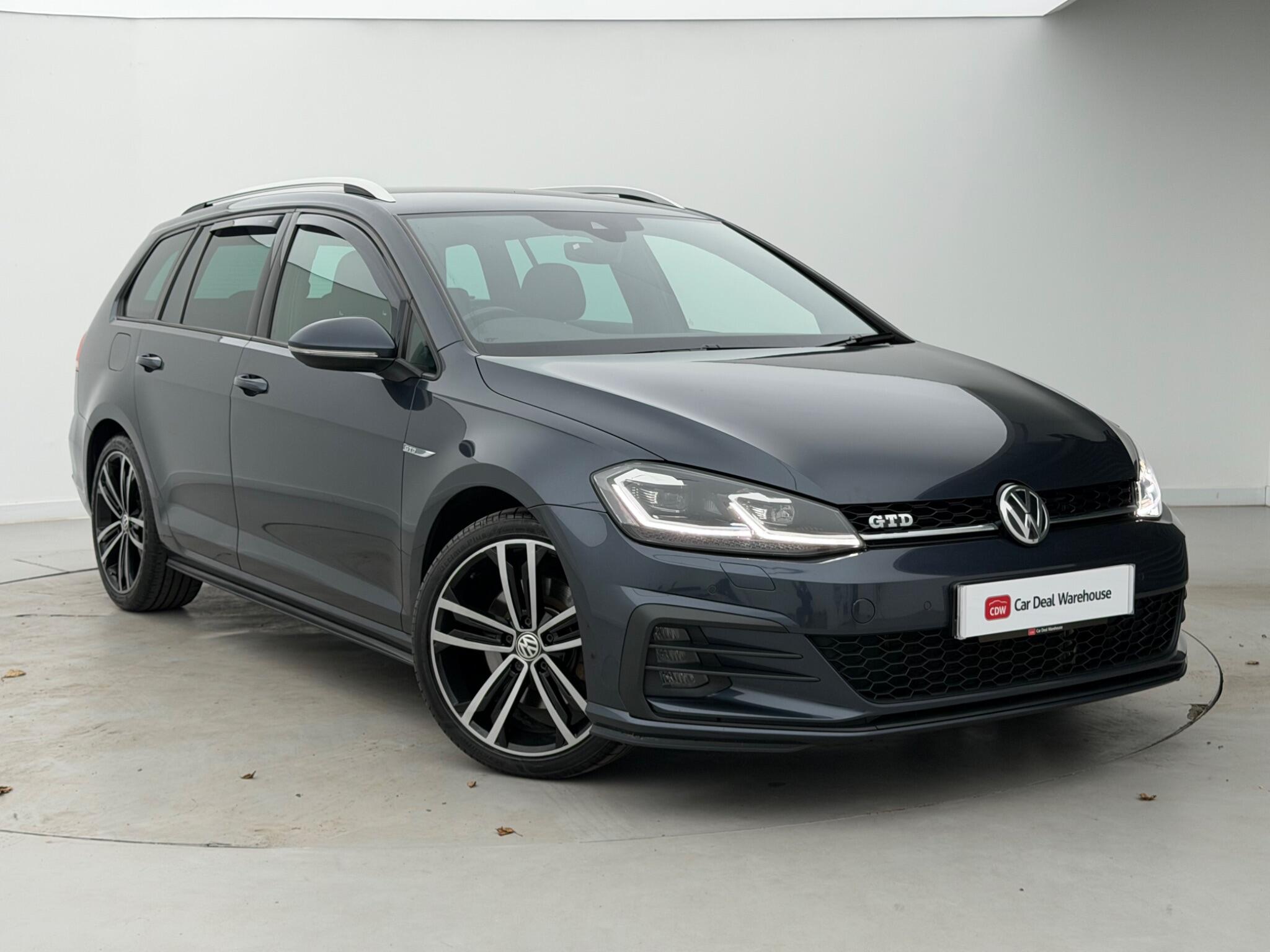 Main listing image - Volkswagen Golf